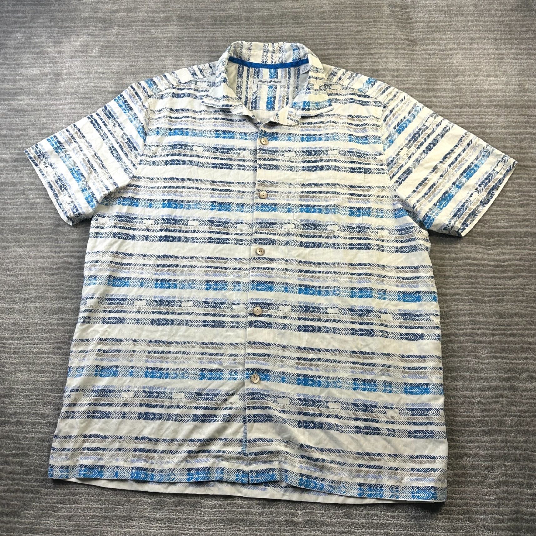 Tommy Bahama Tommy Bahama Shirt Mens Large Beige Blue Camp Button Up Size US L / EU 52-54 / 3 - 2 Thumbnail