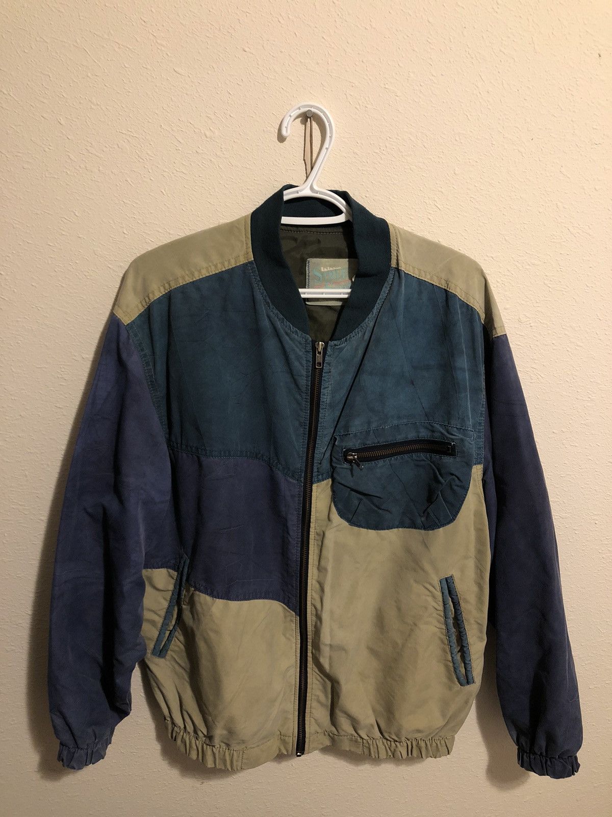 Vintage Vintage 90s Multicolour Light Bomber Jacket Size US L / EU 52-54 / 3 - 1 Thumbnail