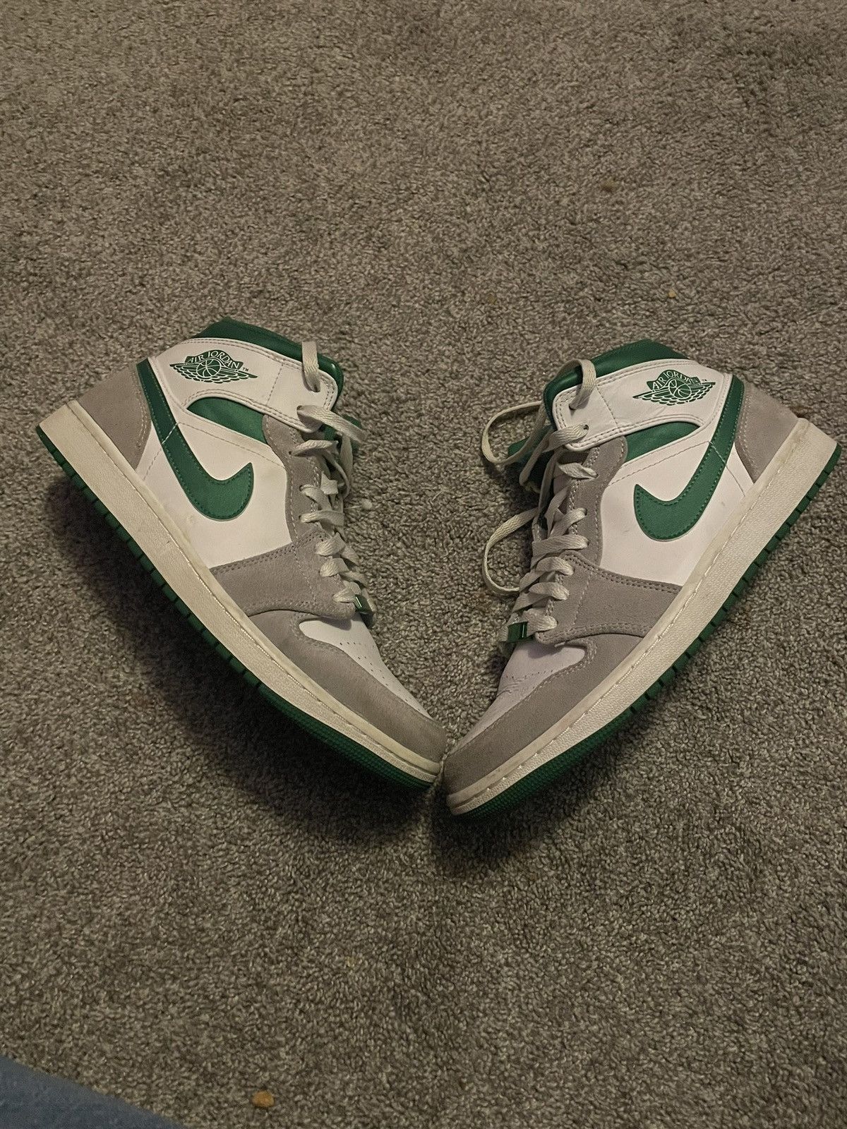 Nike Jordan mid SE Size US 10 / EU 43 - 1 Thumbnail