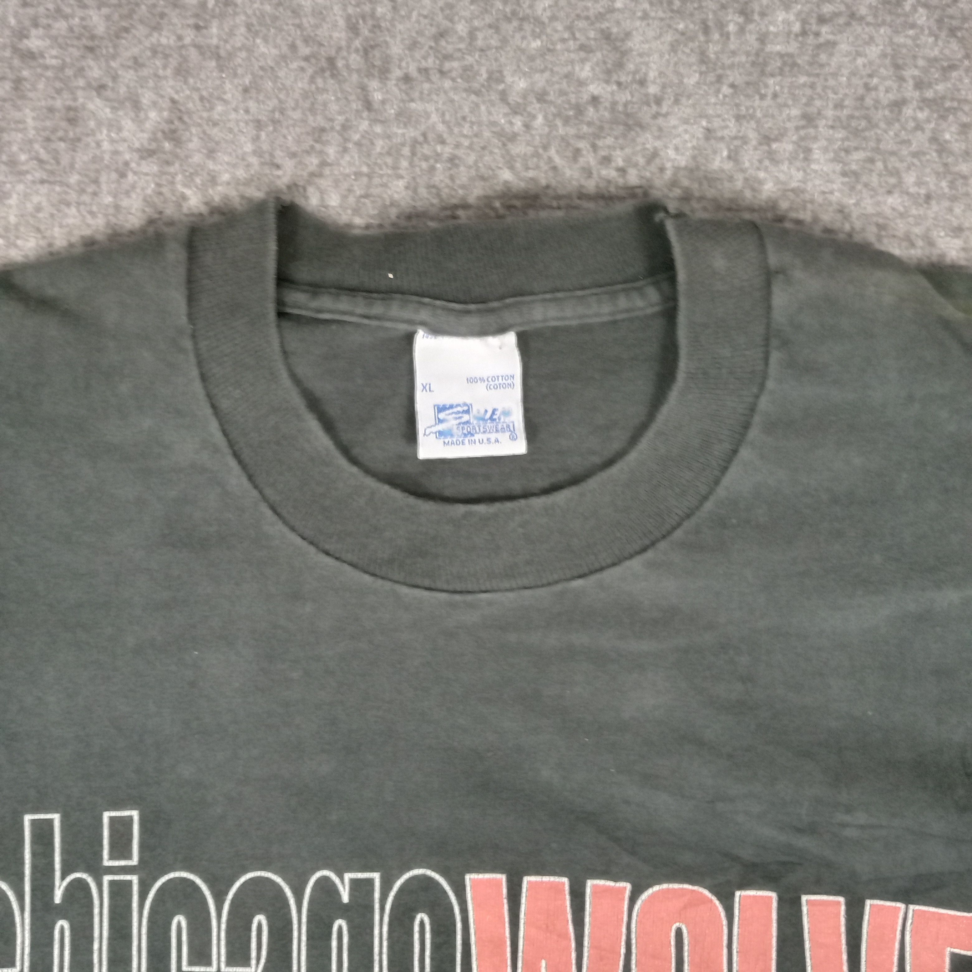 NHL × Vintage Vintage 90's Chicago Wolves American Hockey NHL Tshirt Size US XXL / EU 58 / 5 - 2 Thumbnail