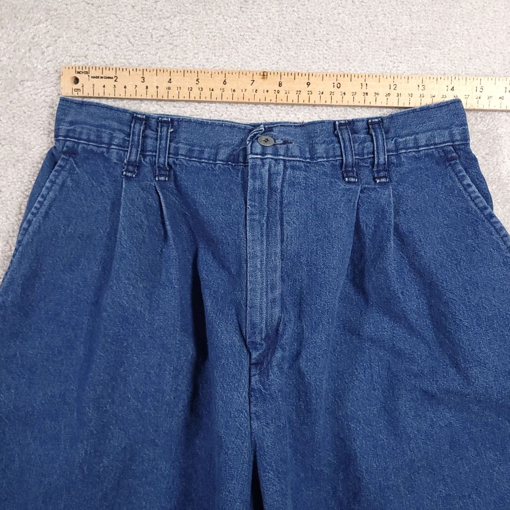 Vintage VINTAGE CHIC Bermuda Jean Shorts Women's 14 Denim High Rise Pleated Cuffed USA Made Shorts Jane? Size 36" / US 14 / IT 50 - 6 Thumbnail