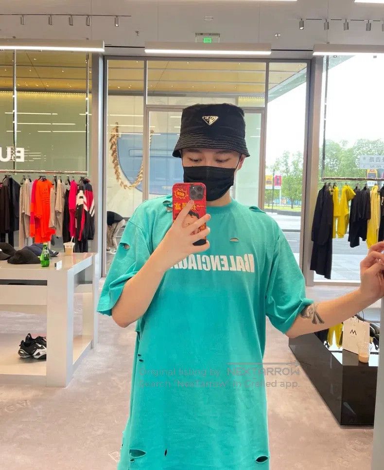 Balenciaga Balenciaga Lake green big damage logo short sleeve Size US M / EU 48-50 / 2 - 5 Thumbnail