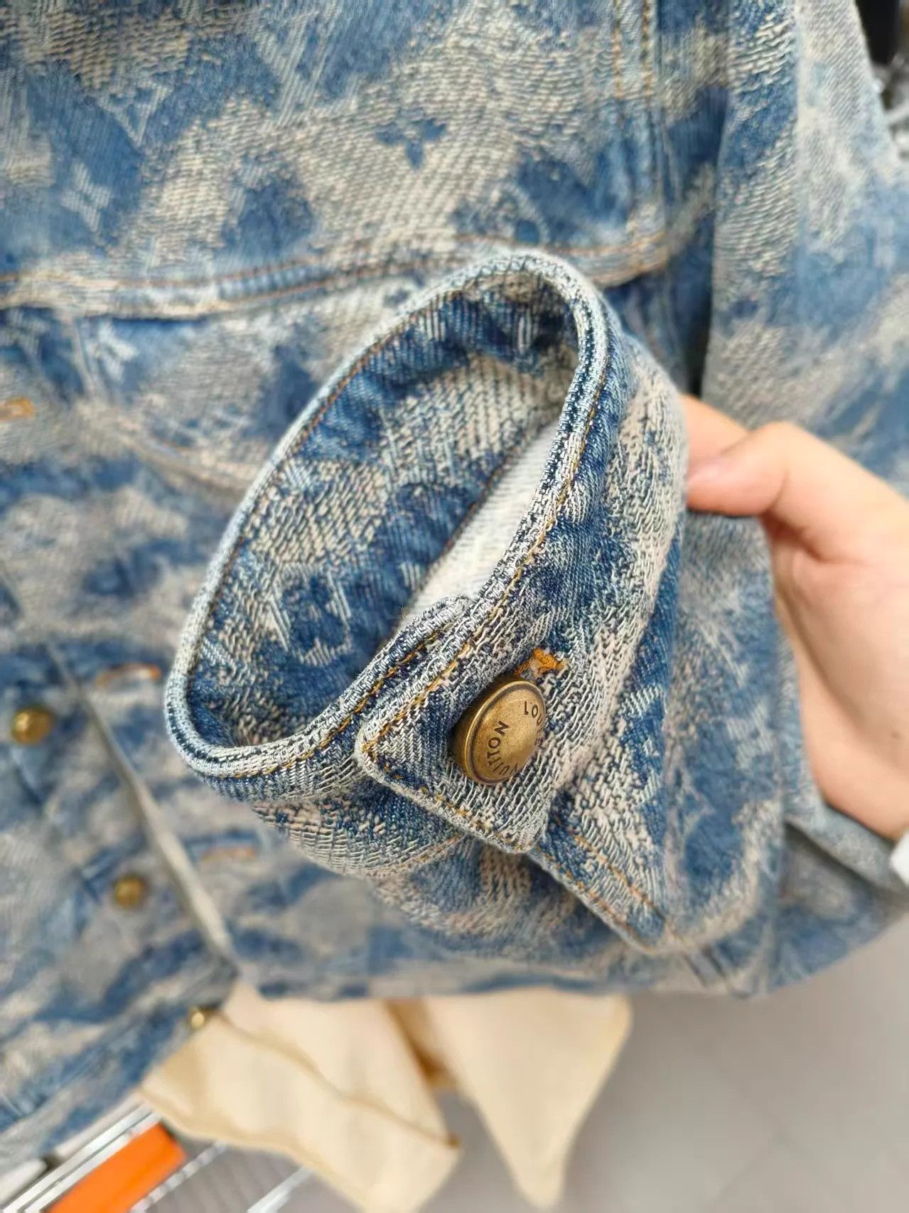 Louis Vuitton LV +26 All Over Print Denim Jacket Size 54 Size US L / EU 52-54 / 3 - 4 Thumbnail