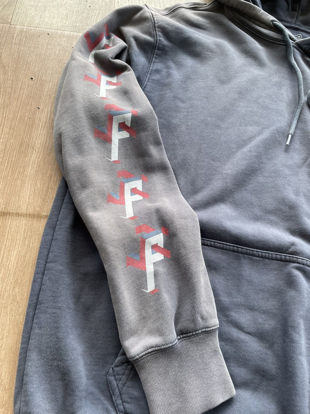 Palace Palace spell out sweatshirt Size US M / EU 48-50 / 2 - 3 Thumbnail