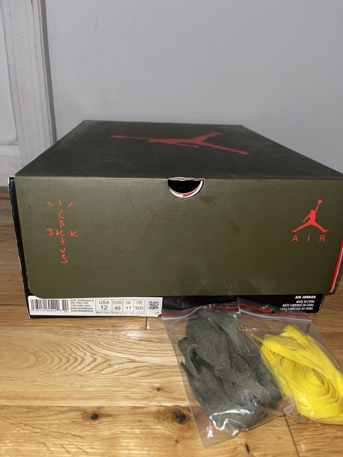Jordan Brand × Travis Scott Jordan 6 Retro x Travis Scott Mid Olive Size US 12 / EU 45 - 7 Thumbnail