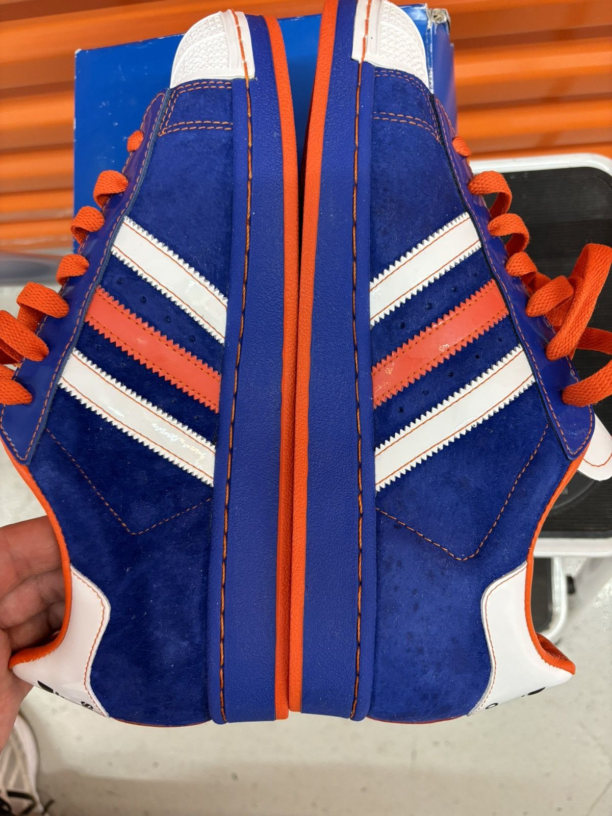 Adidas ***FINAL DROP***RARE 06 ADIDAS X NBA NY KNICKS SUPERSTAR 9 Size US 9 / EU 42 - 13 Thumbnail