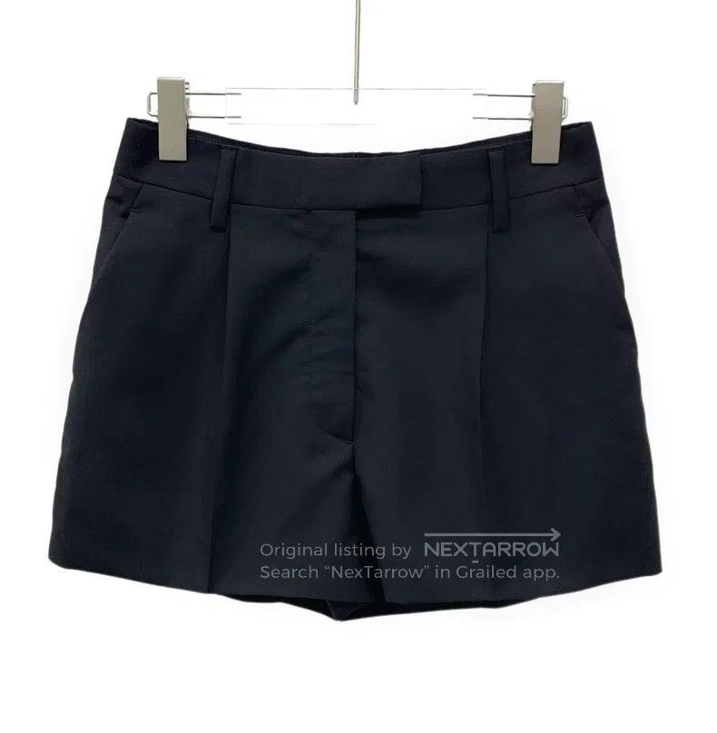Prada Prada 22 styles of black sheep wool casual shorts Size 24" / US 00 / IT 34 - 1 Thumbnail