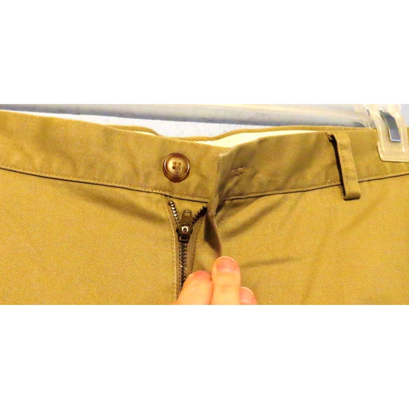 Vintage VINTAGE L.L. Bean Pants Mens 36x30 Khaki Classic Fit Canvas Cotton Flat Front Zipper Button Logo Nature Mens Pants Size US 36 / EU 52 - 4 Thumbnail