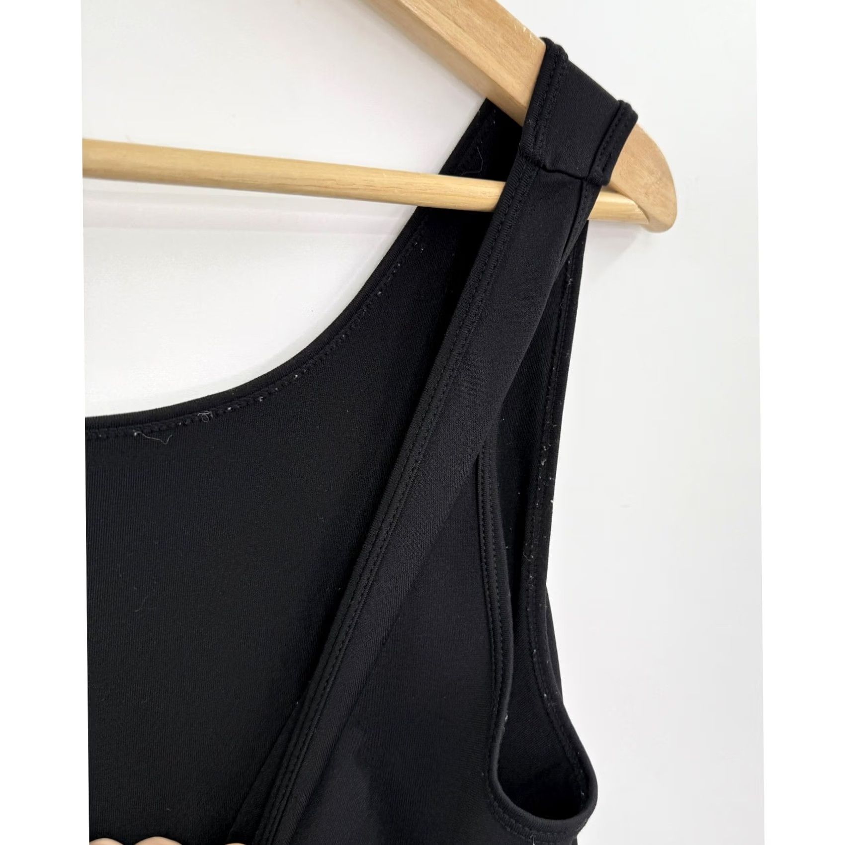 Vintage WHBM Black Tank Top Sleeveless V Neck Casual Layering Basic Womens Size L Size L / US 10 / IT 46 - 5 Thumbnail