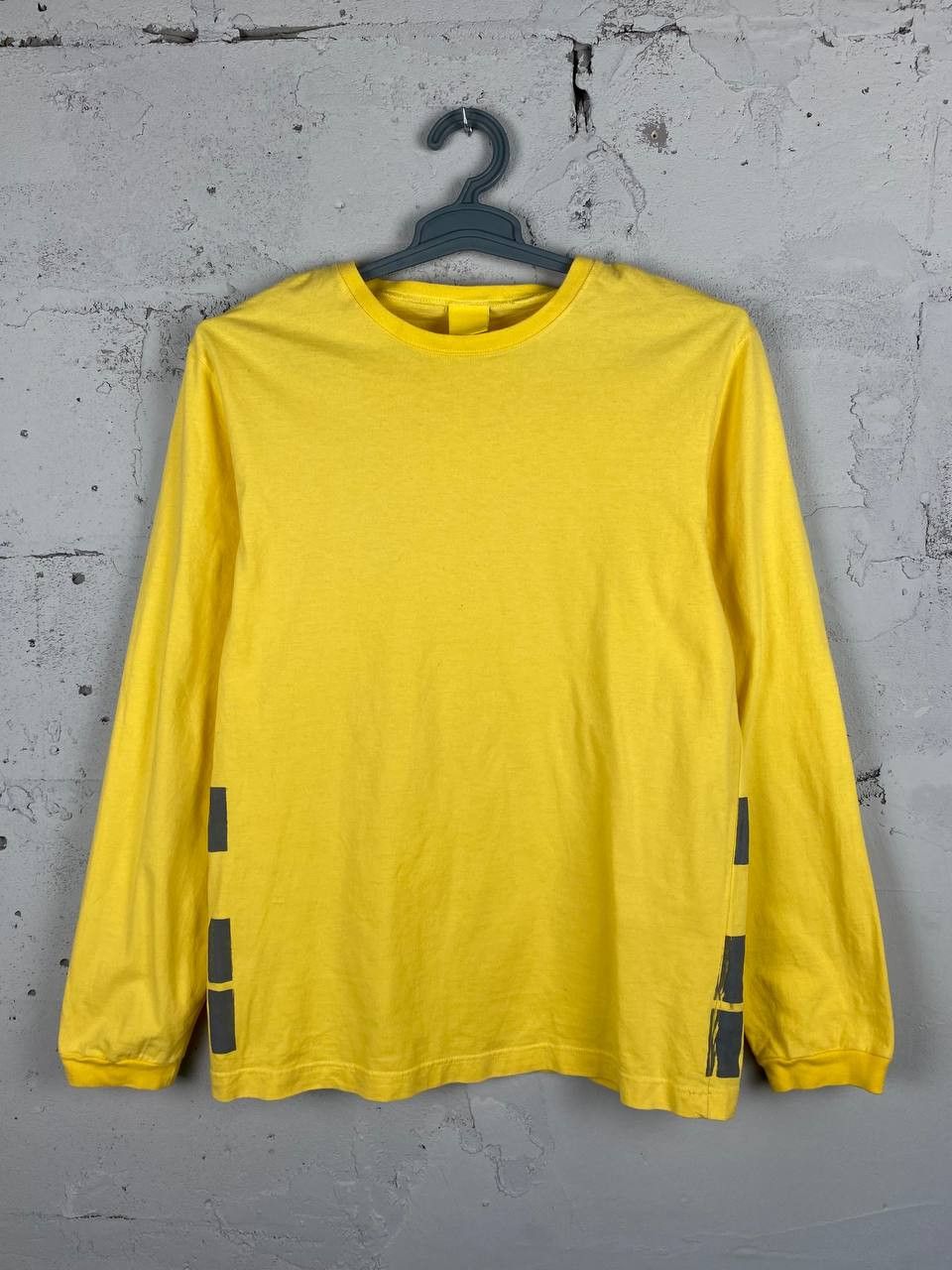 Mandarina Duck 2000's Mandarina Duck Yellow Avant Garde LS T Shirt Size US XL / EU 56 / 4 - 1 Thumbnail