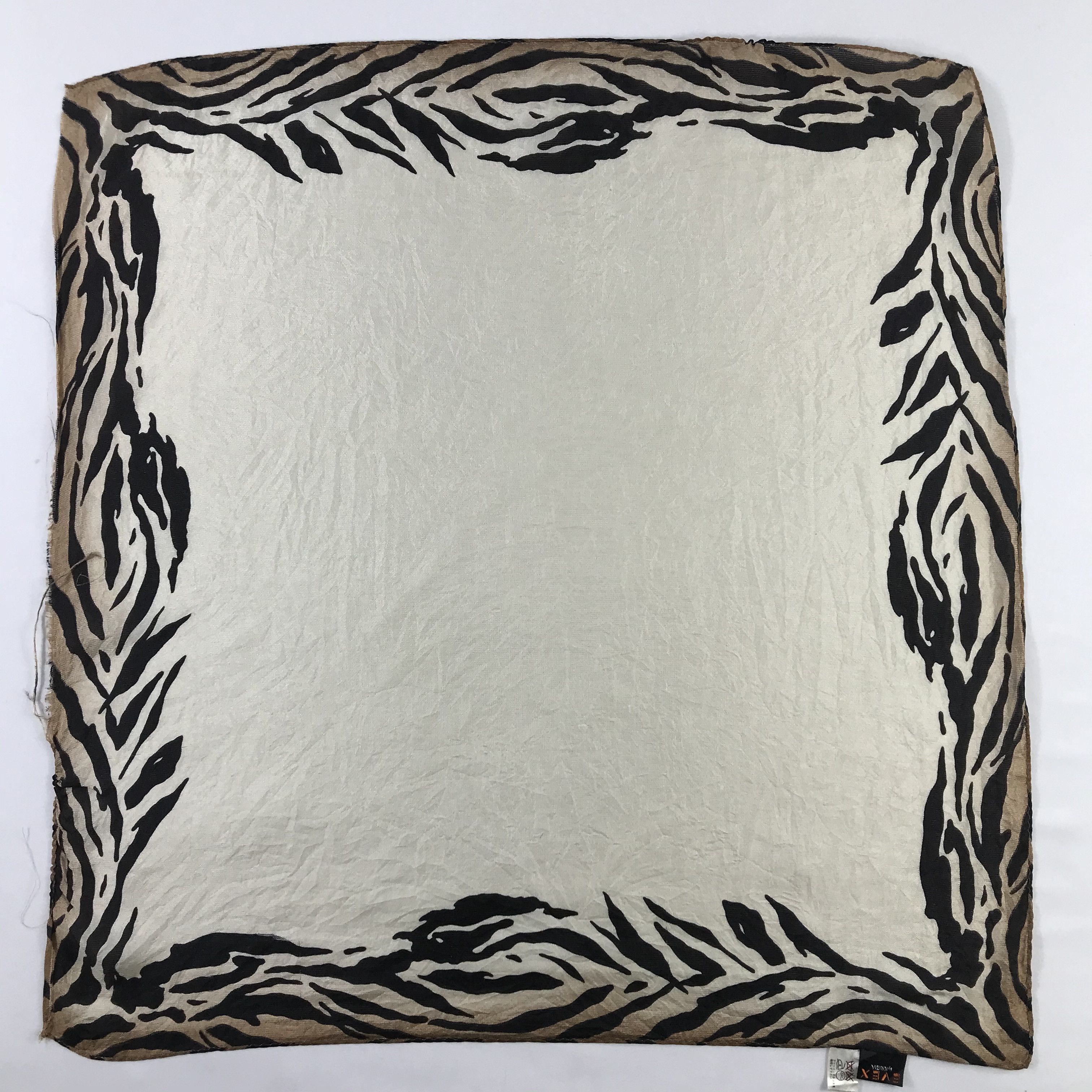 Krizia Uomo × Vintage Krizia Uomo Bandana / Handkerchief / Neckerchief - S898 Size ONE SIZE - 1 Thumbnail