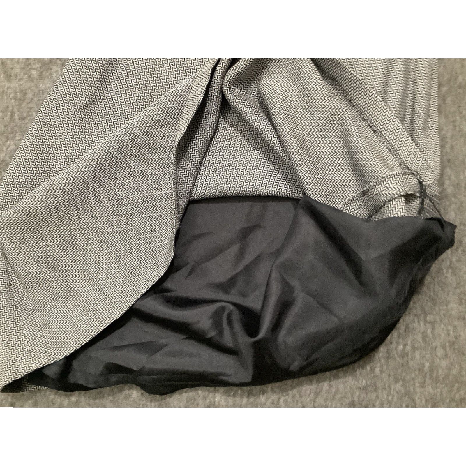 Ann Taylor Ann Taylor Skirt Womens Size 2 Black White Wool Tweed A-Line Knee Length Striped Pattern Multicolor Lined Raised Rise Wom en 2 Size 26" / US 2 / IT 38 - 5 Thumbnail