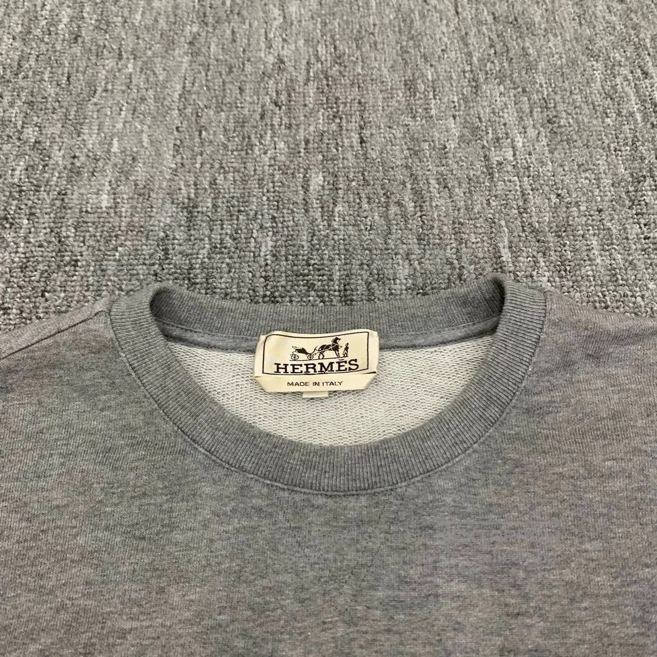 Hermes hermes gray crew neck sweatshirt medium. Size US M / EU 48-50 / 2 - 9 Thumbnail