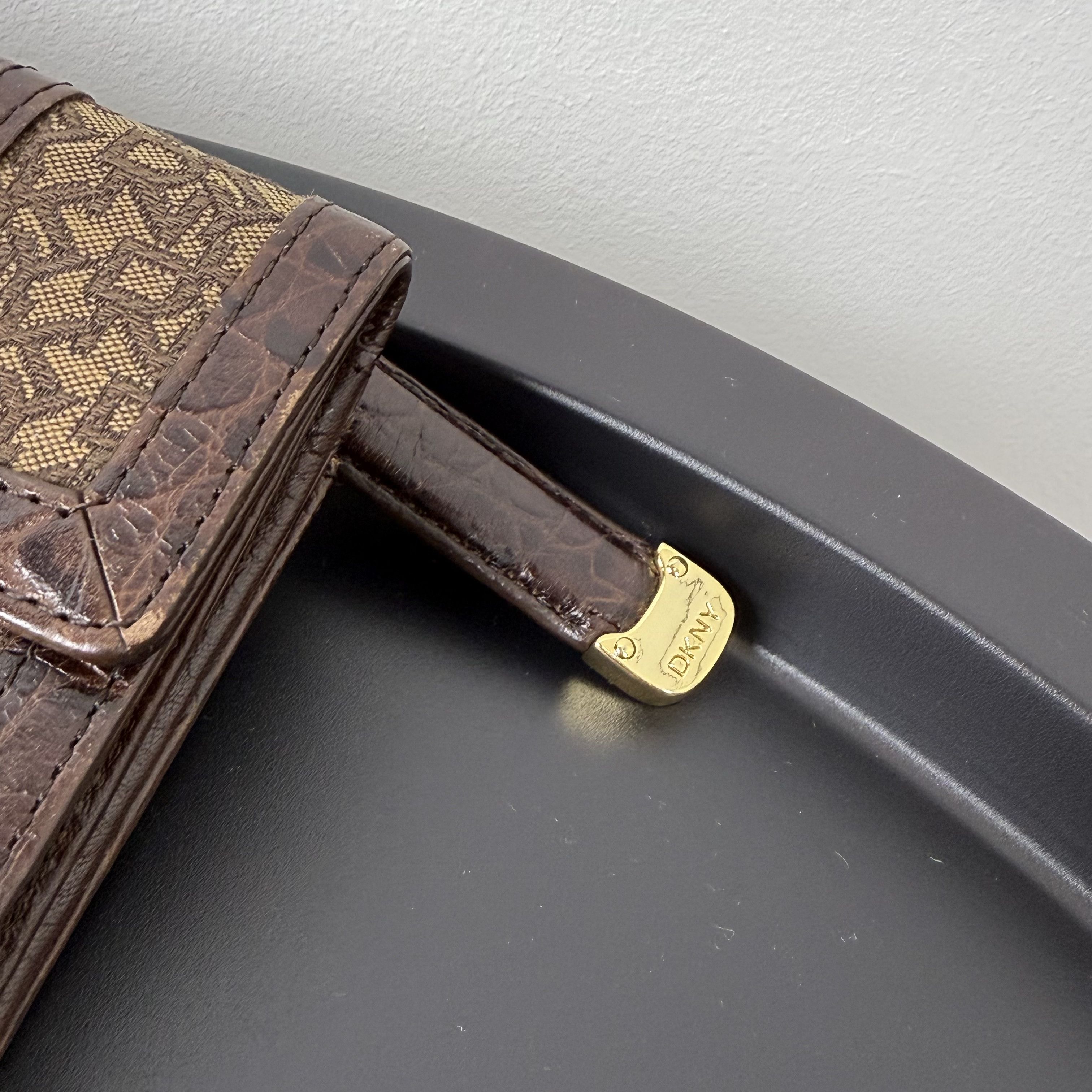 DKNY Vintage DKNY Donna Karan 00s Brown Leather Wallet Size ONE SIZE - 6 Thumbnail
