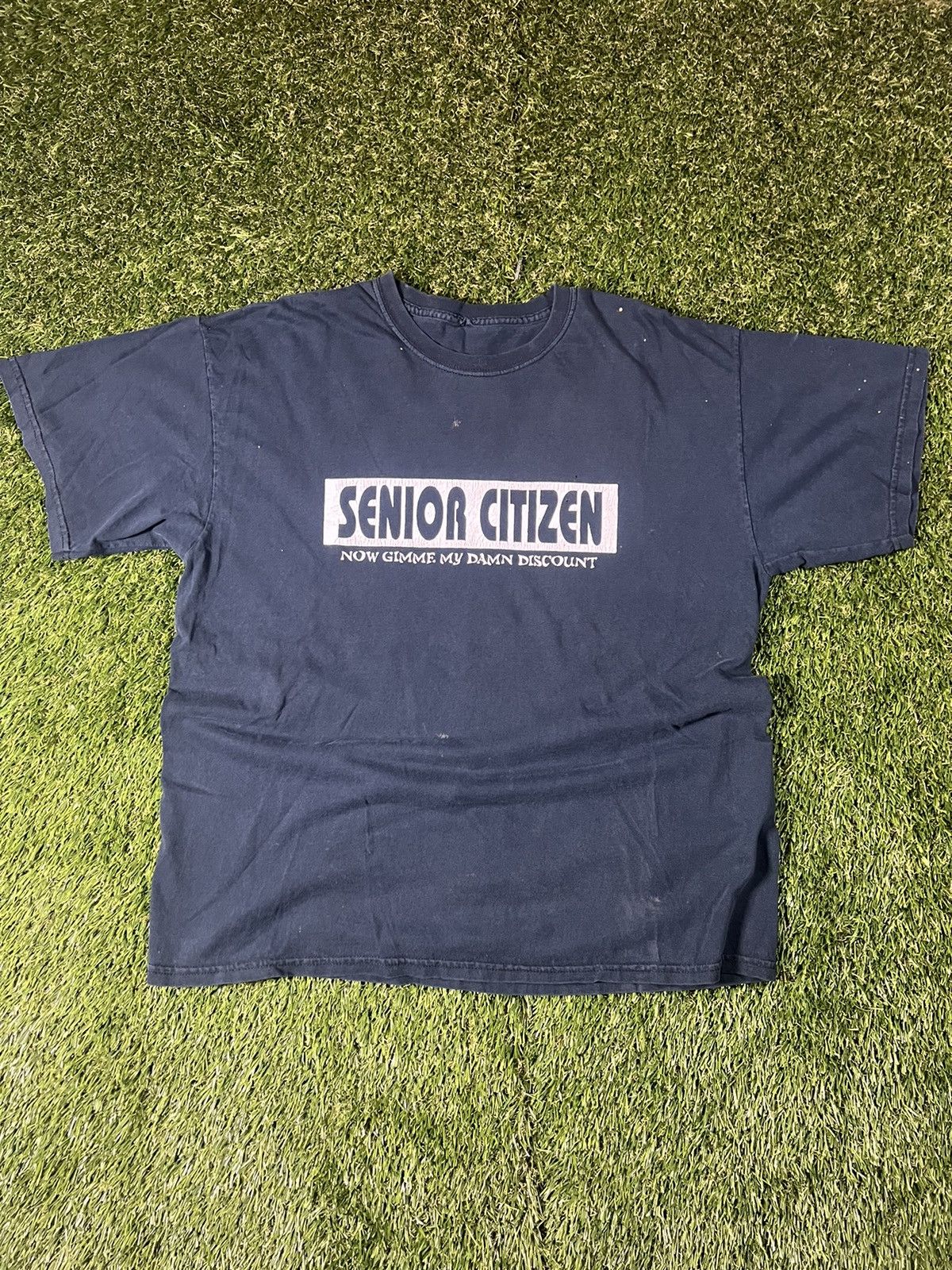 Vintage Vintage 90’s Faded Senior Discount Obscure Humor Tee Size US XL / EU 56 / 4 - 1 Thumbnail
