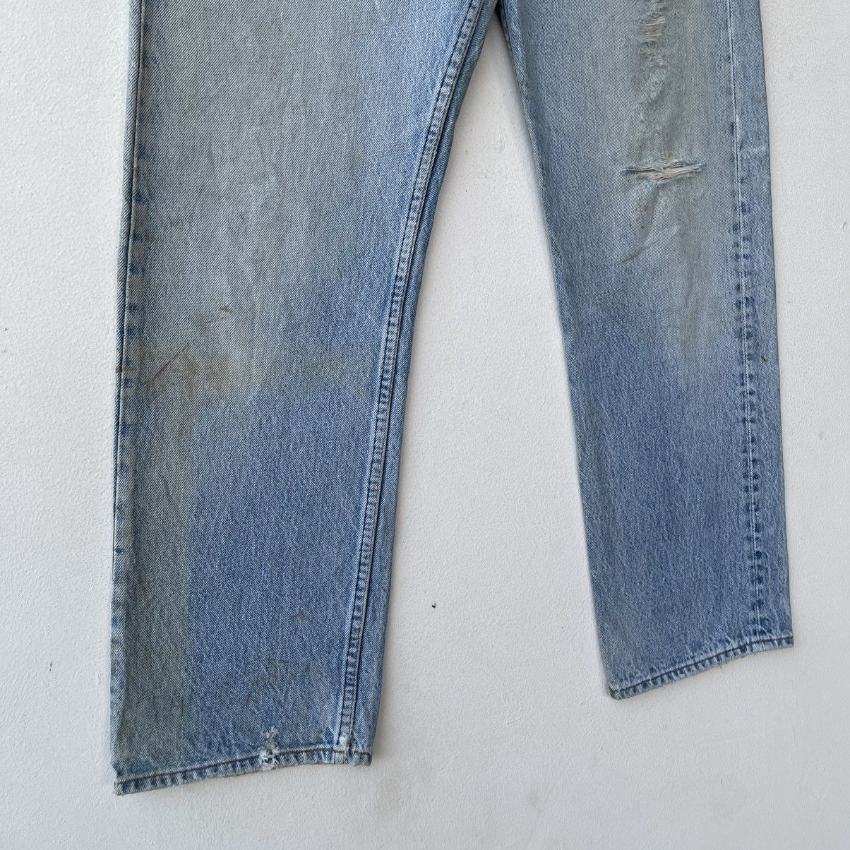 Levi's Thrashed Vintage 80s Levi’s 501 Denim Jeans Size US 32 / EU 48 - 5 Thumbnail