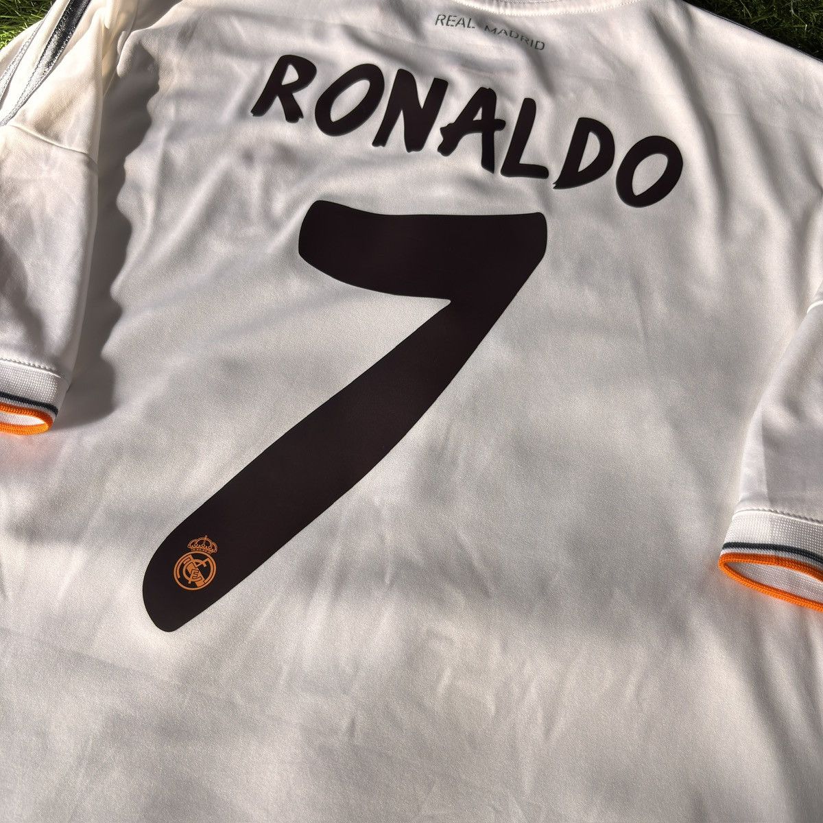 Adidas Real Madrid Home 2013-14 Ronaldo #7 Soccer Jersey Size US L / EU 52-54 / 3 - 10 Thumbnail
