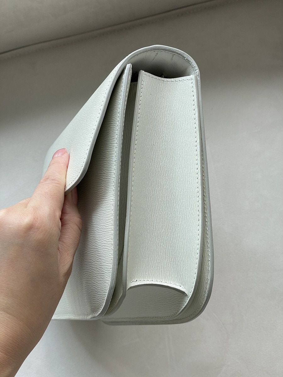 Celine Authentic Celine White Textured Leather Medium Box Bag Size ONE SIZE - 3 Thumbnail
