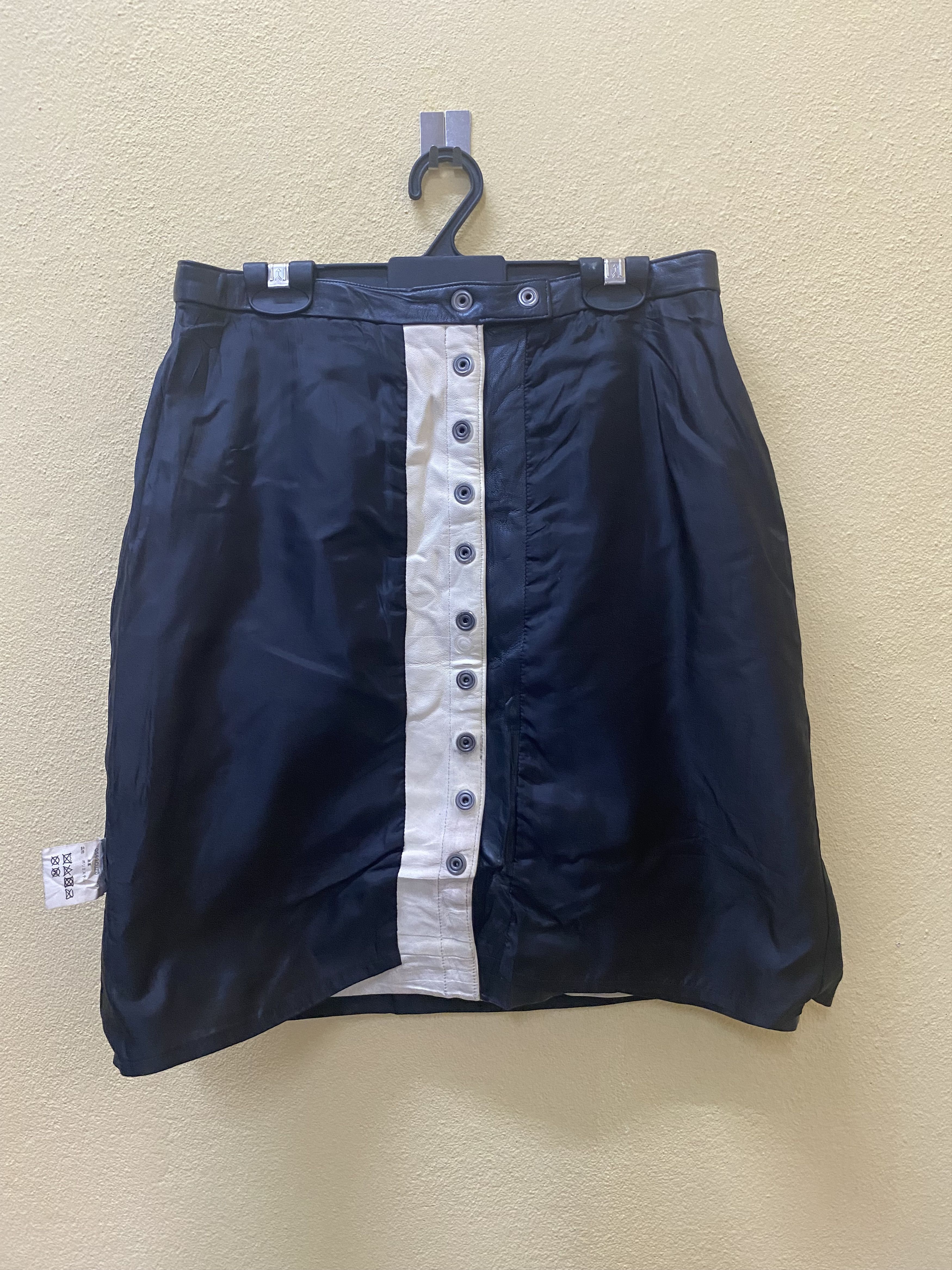 Designer × agnes b. Agnes. B skirt Size 26" / US 2 / IT 38 - 2 Thumbnail