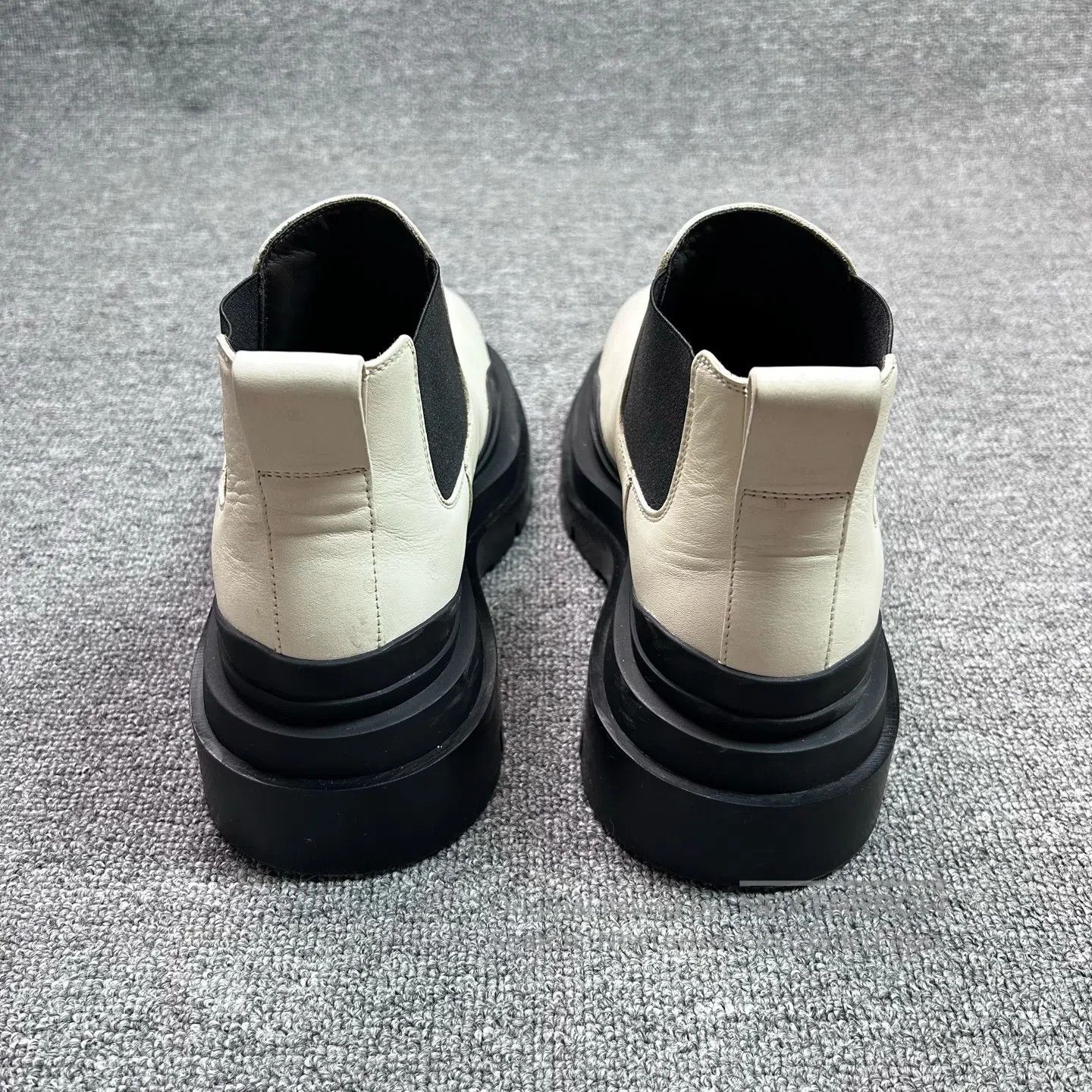 Bottega Veneta Bottega Veneta Thick Sole Chelsea Boots in Black and White Size US 6 / EU 39 - 5 Thumbnail