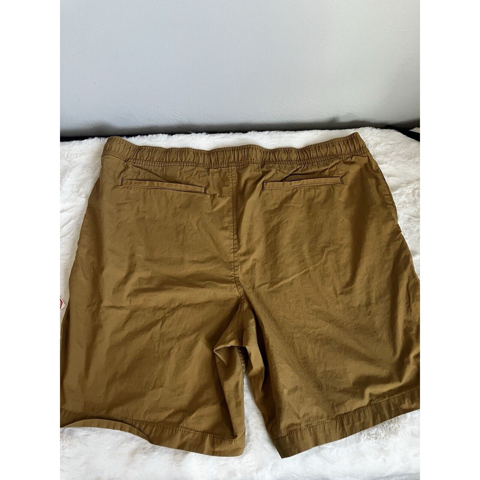 Banana Republic Banana Republic Shorts Mens XL Stretch Waist Drawstring Size US 32 / EU 48 - 2 Thumbnail