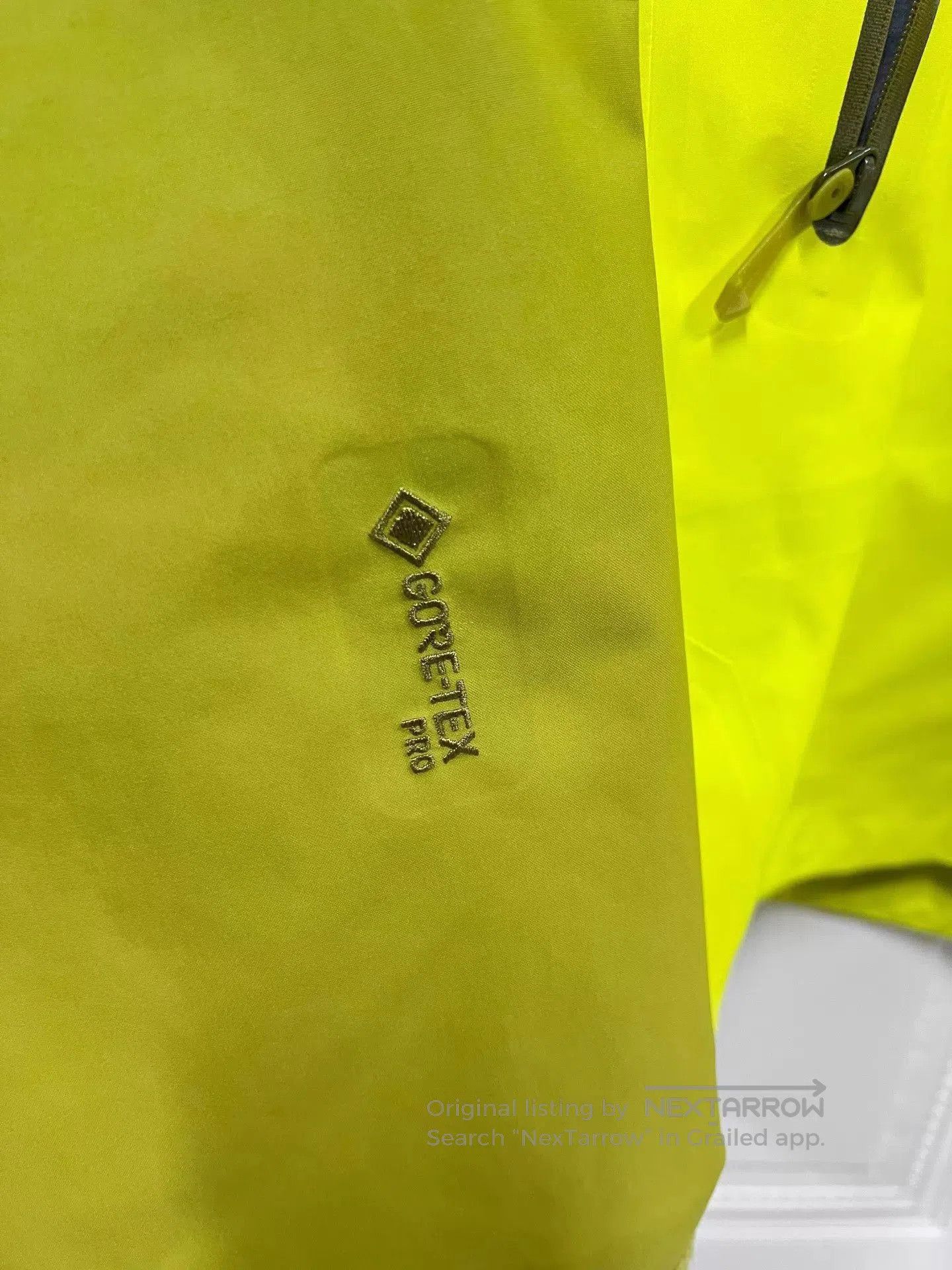 Arc'teryx Green Hooded Waterproof Jacket Size M. Size US M / EU 48-50 / 2 - 7 Thumbnail