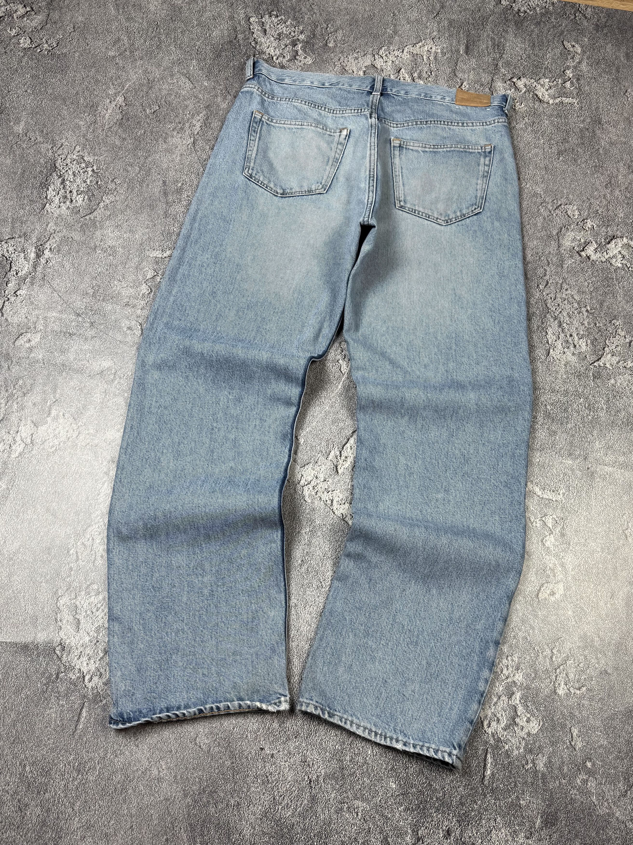 Weekday Y2K Weekday Relaxed Fit Straight Leg Jeans Size US 33 - 9 Thumbnail