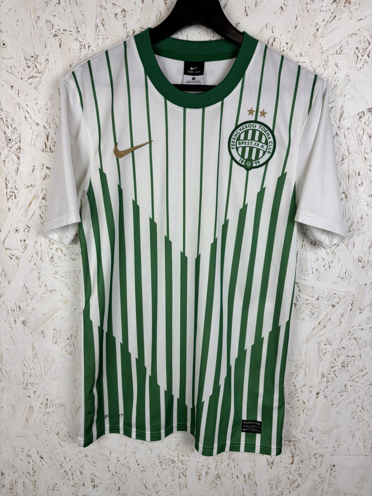 Vintage Nike Ferencvaros 2011/12/13 Home Kit Soccer Jersey S