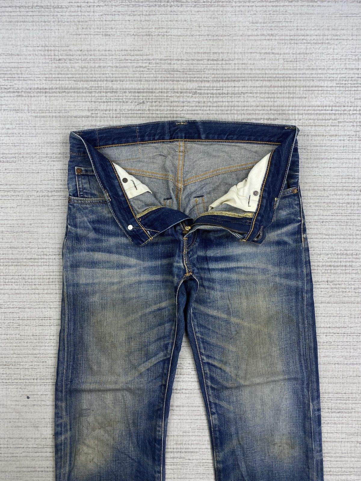 Levi's Vintage Levi’s 502 Distressed Denim Jeans Size US 33 - 9 Thumbnail