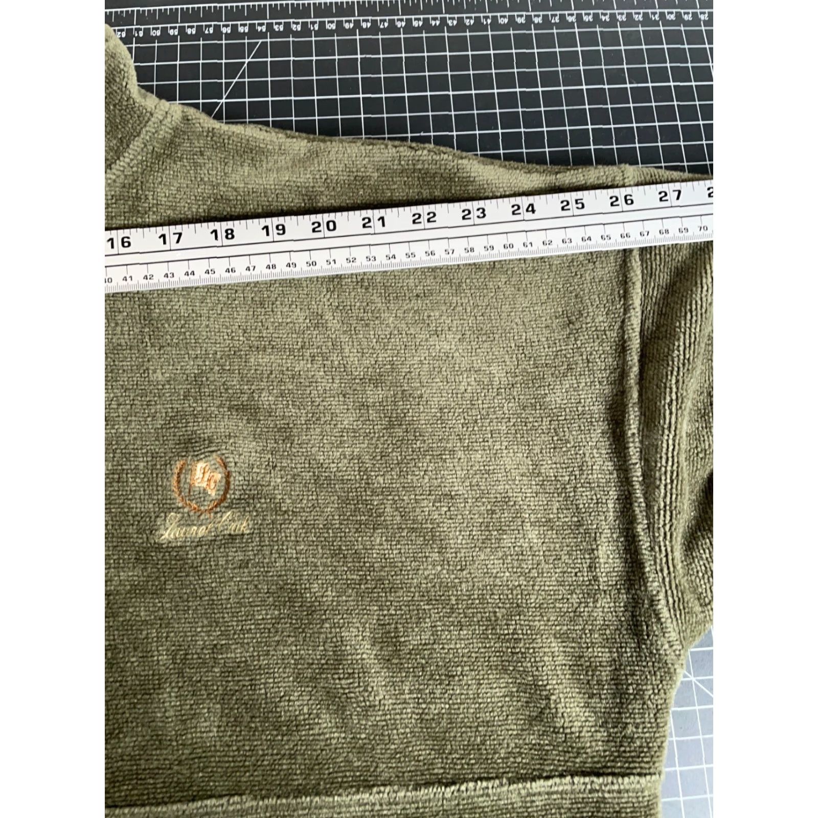 Olive VINTAGE Straight Down Fleece Henley Pullover Shirt Mens Large Olive Green USA Made 80s Retro Golf Pockets Front Embroidery Size US L / EU 52-54 / 3 - 7 Thumbnail
