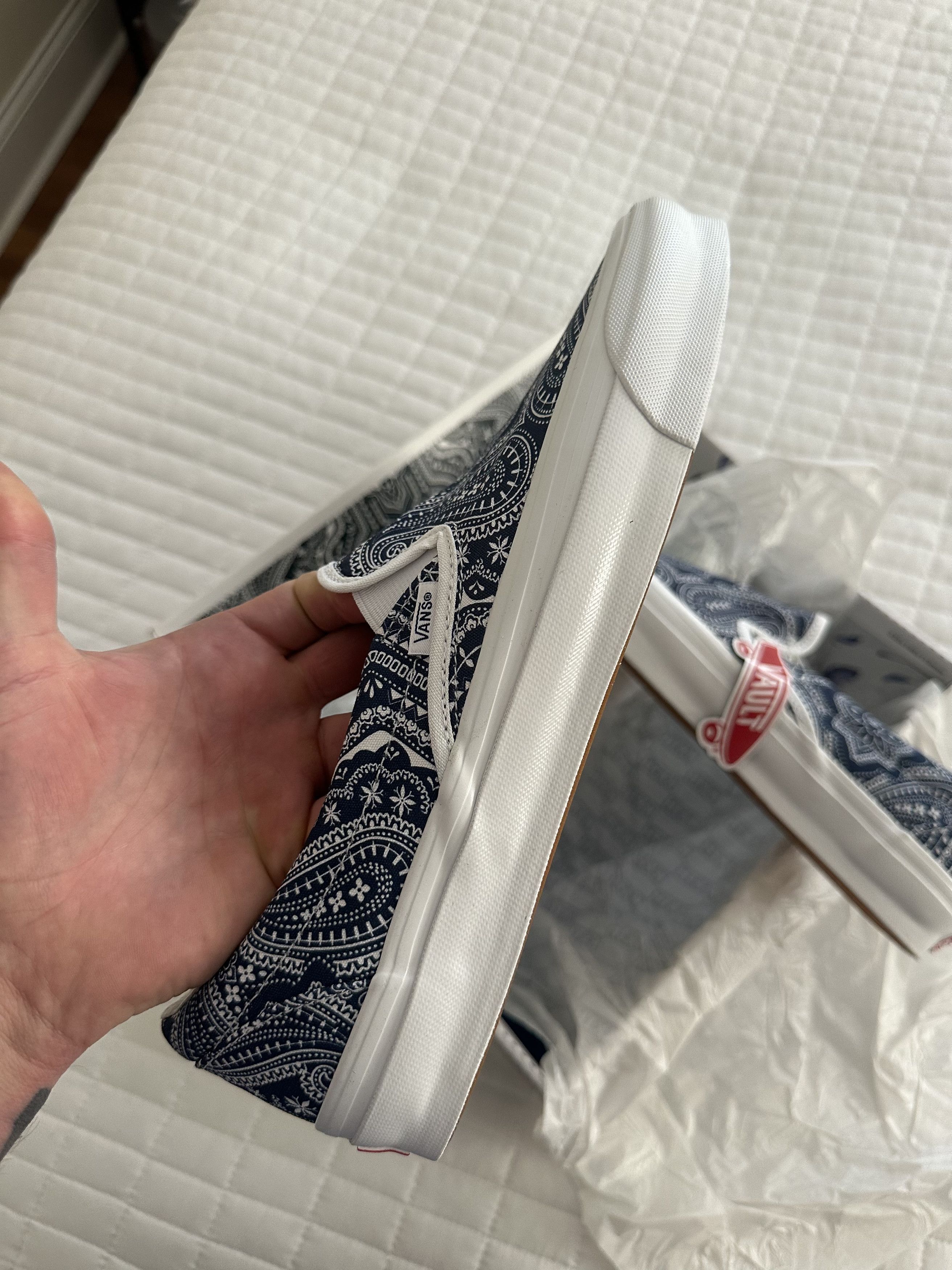 Kith × Vans KITH VANS OG CLASSIC SLIP ON 10TH ANNIVERSARY Size US 11.5 / EU 44-45 - 9 Thumbnail