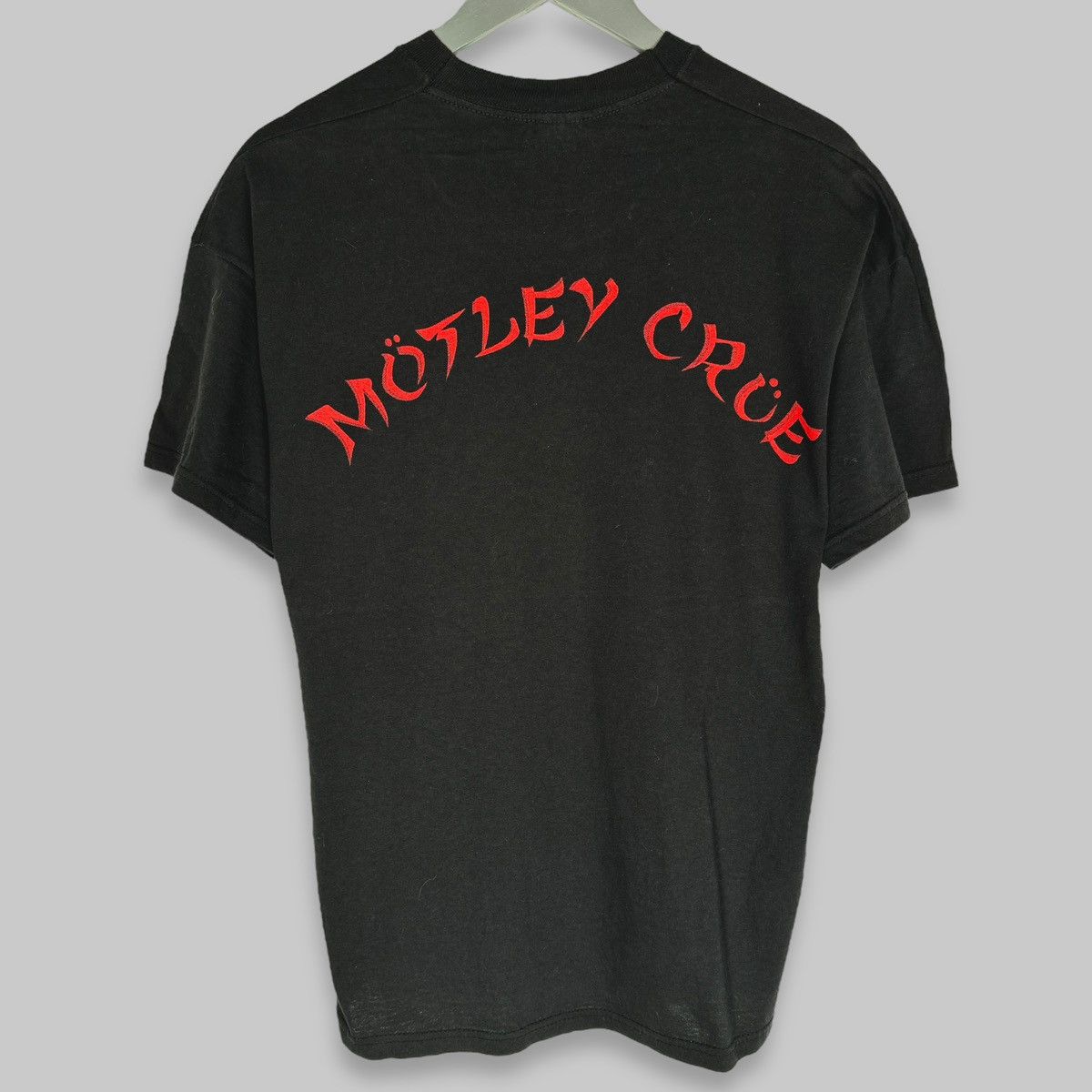 Band Tees Vintage 2000 Motley Crue New Tattoo Dragon Band Rock T Shirt Size US XL / EU 56 / 4 - 2 Thumbnail
