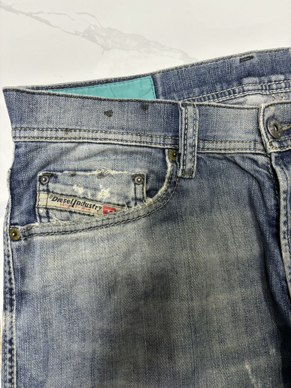 Diesel DIESEL DISTRESS SLIM CARROT DENIM JEANS Size US 32 / EU 48 - 7 Thumbnail