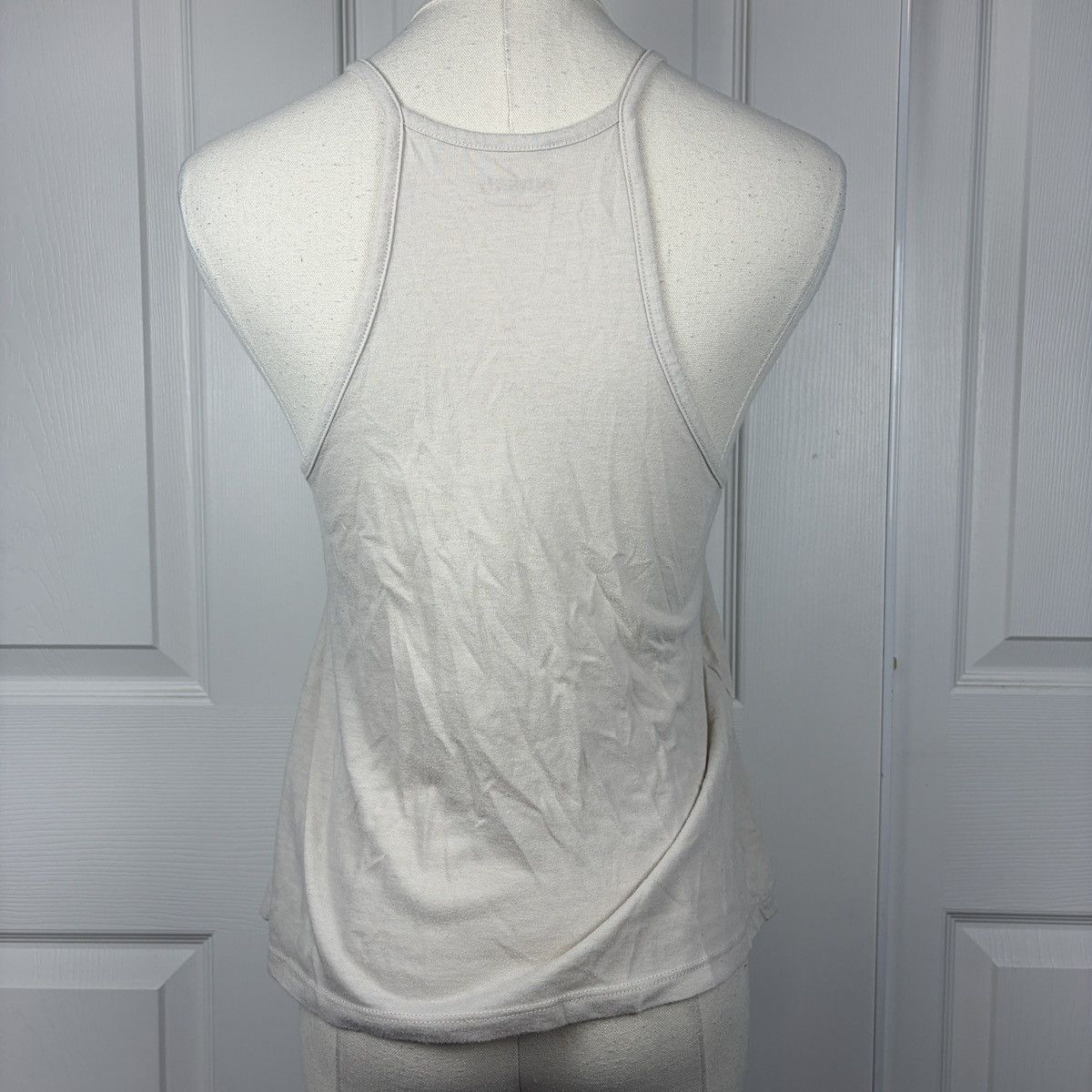 Old Navy Old navy cream flowy tank top Size XS / US 0-2 / IT 36-38 - 2 Thumbnail