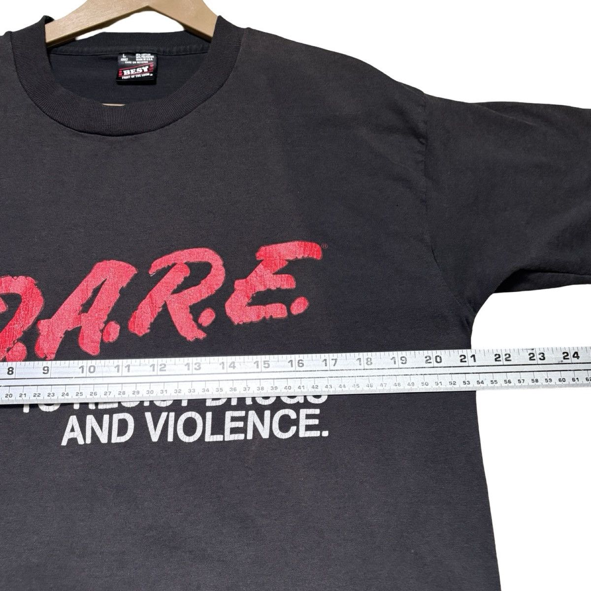 Other Vintage 80s Dare To Resist Drugs Violence Faded T Shirt L Size US L / EU 52-54 / 3 - 6 Thumbnail