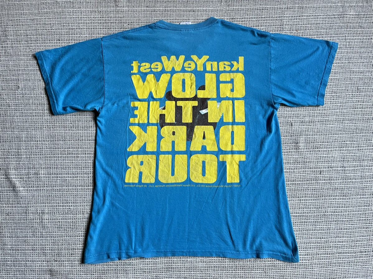 Kanye West Vintage Kanye West Glow in the dark tour tshirt Size US L / EU 52-54 / 3 - 2 Thumbnail