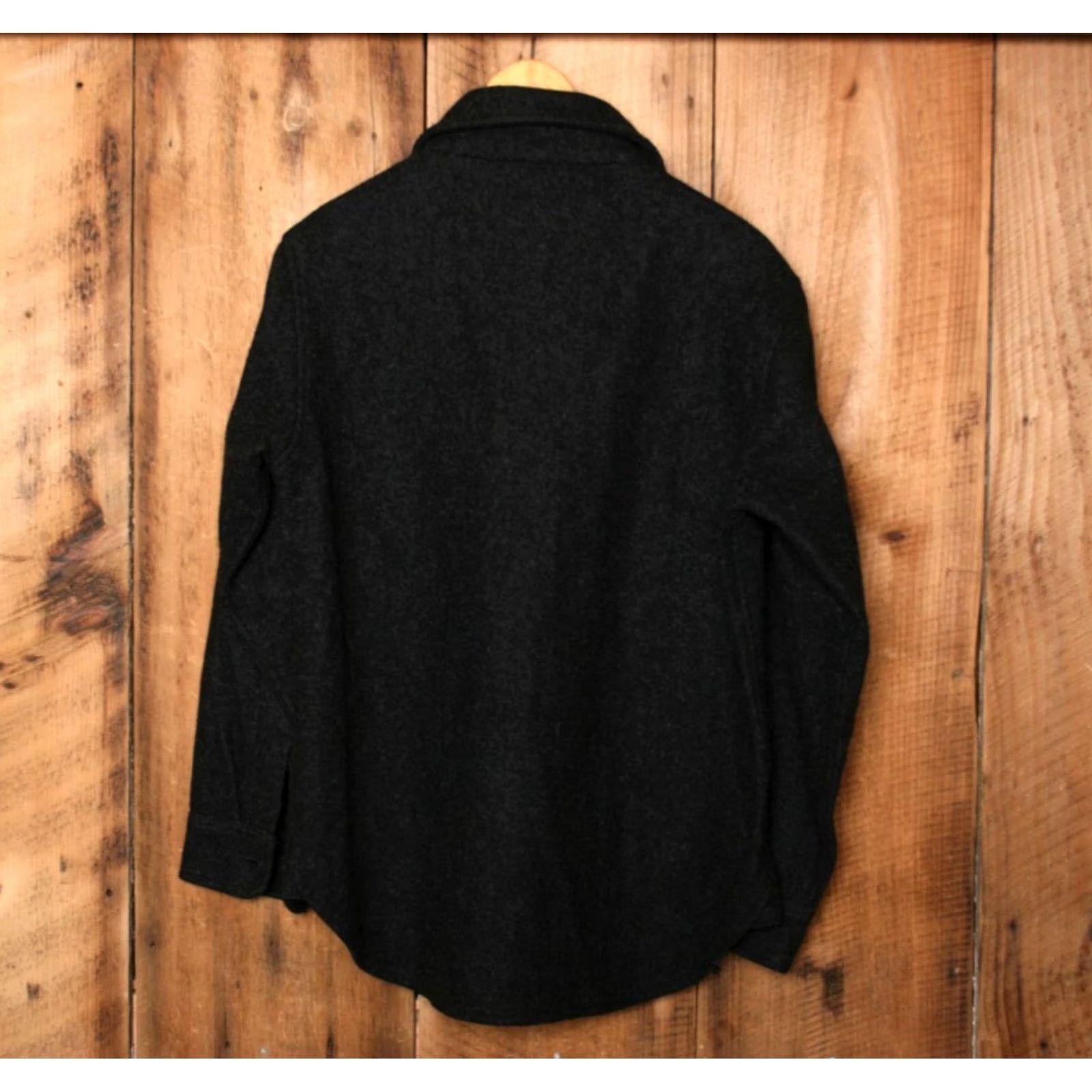 Vintage VINTAGE Bemidji Charcoal Gray Thick Wool Button Front Shirt S Mens Size S Size US S / EU 44-46 / 1 - 5 Thumbnail
