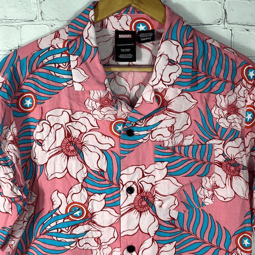 Vintage Marvel Captain America Shirt Floral Pink Hawaiian Button-Down Short Sleeve S Mens Small Size US S / EU 44-46 / 1 - 3 Thumbnail