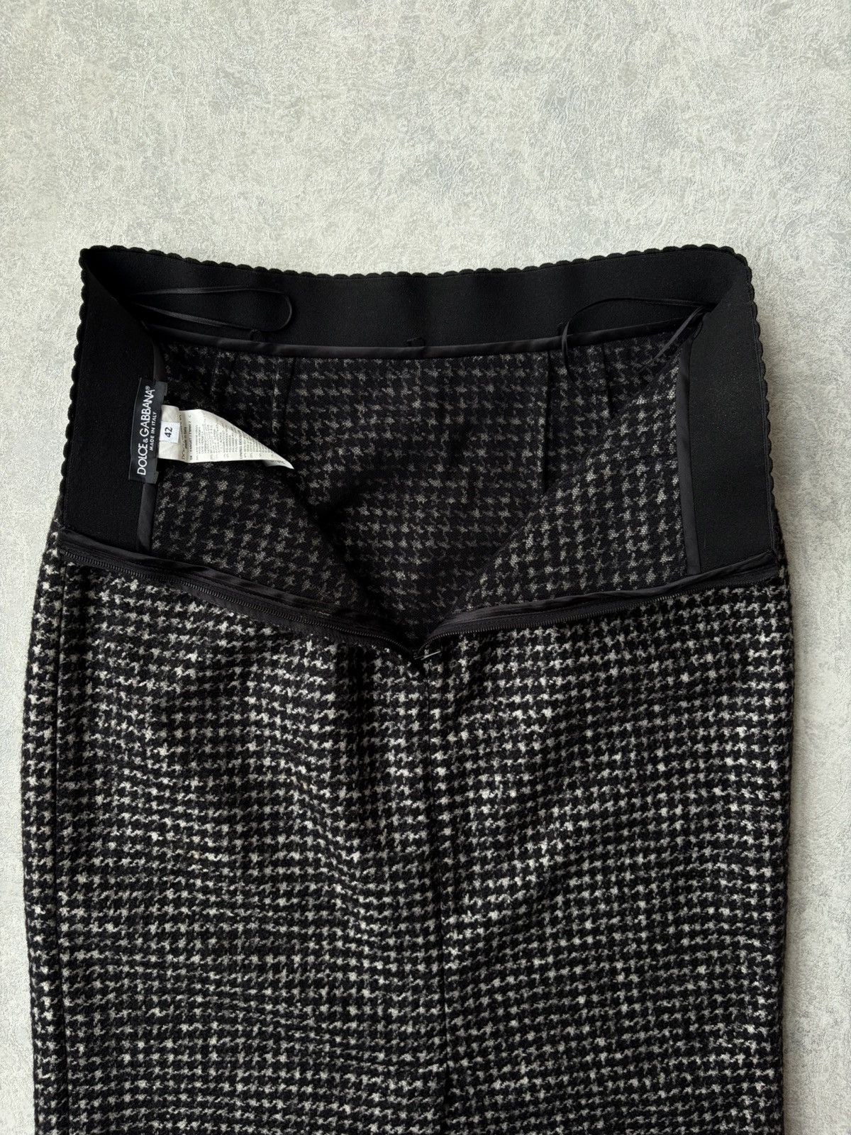 Dolce & Gabbana Dolce Gabbana Houndstooth Tweed Wool Alpaca Silk Midi Skirt Size 28" / US 6 / IT 42 - 4 Thumbnail