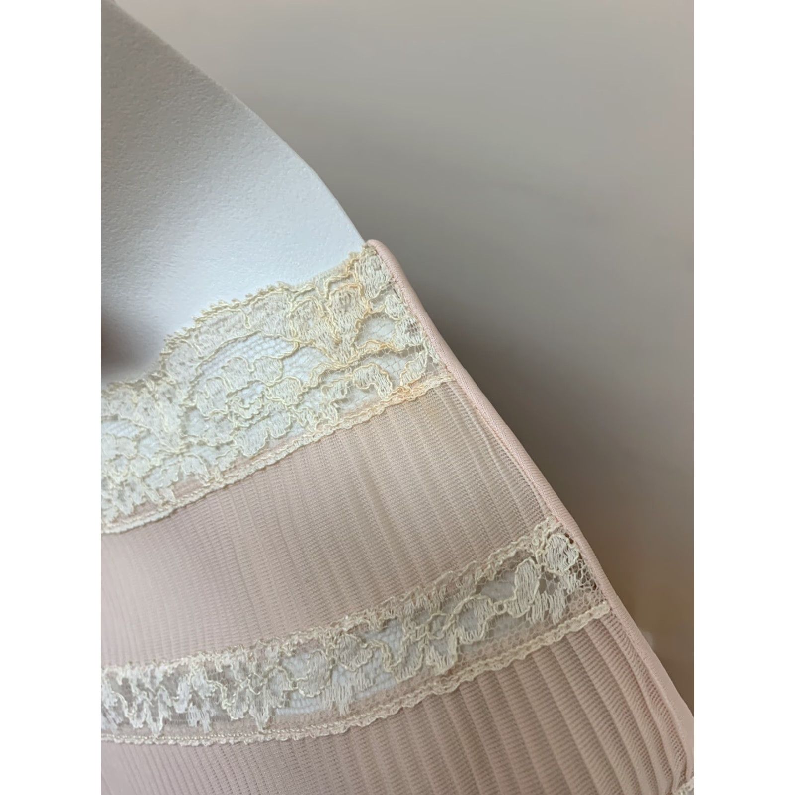 Vintage Vintage Top Short Sleeve Sheer Pin Tuck Pleated Lace Cottagecore Romantic M Pink Size M / US 6-8 / IT 42-44 - 3 Thumbnail