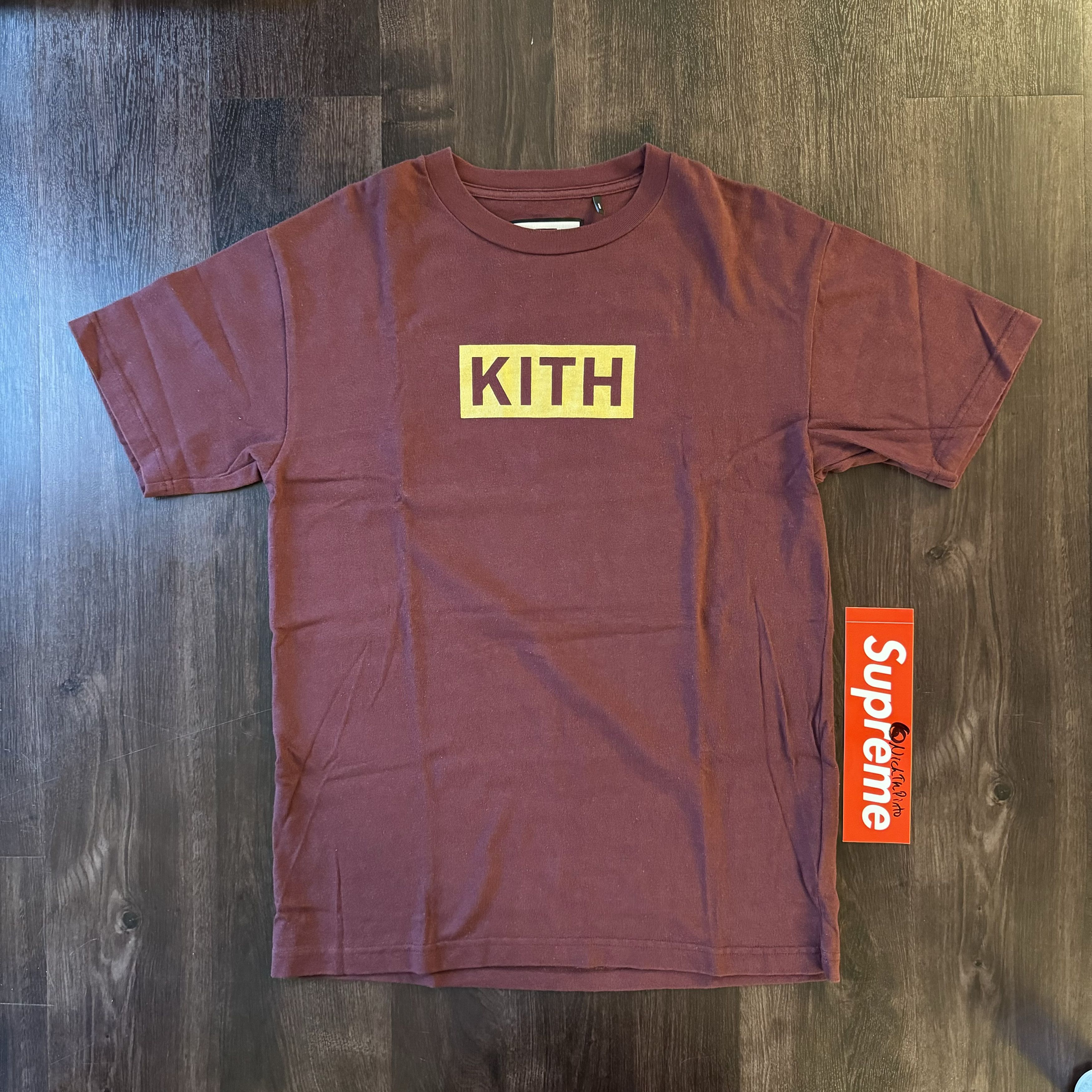 Kith Love selling Thy City Logo T shirt size L