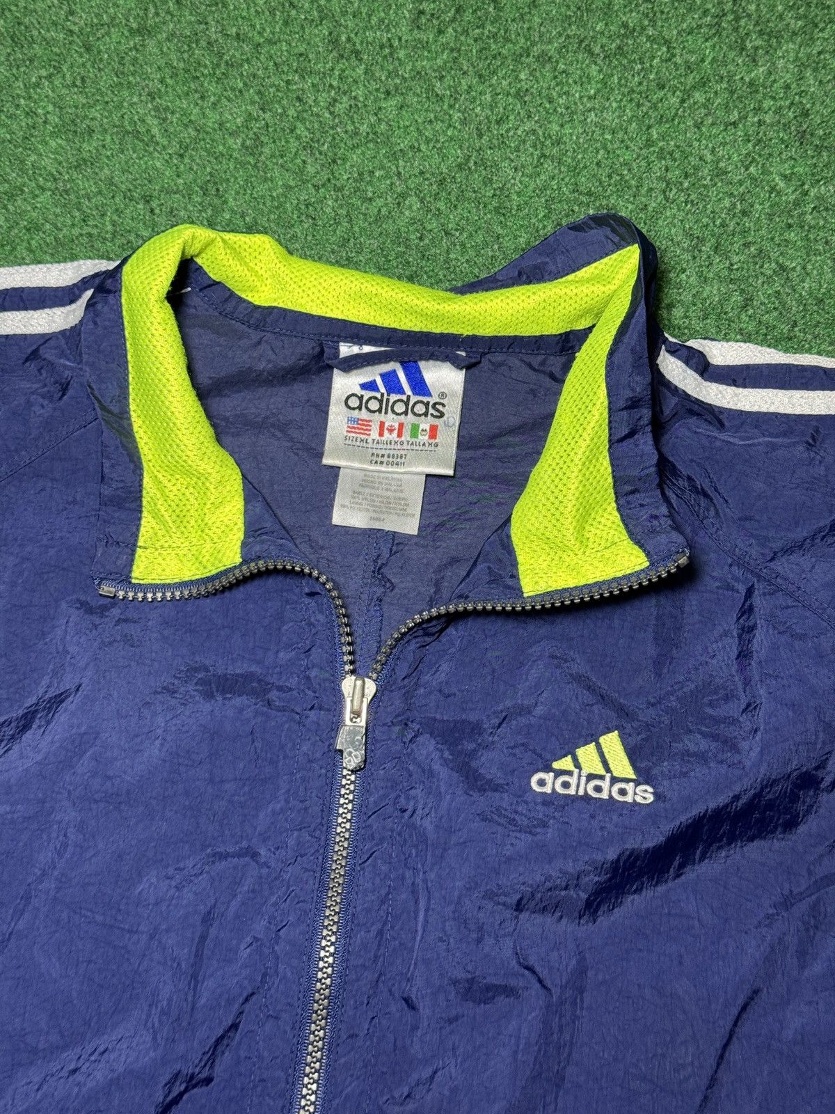 Adidas Vintage Adidas Windbreaker XL Boxy 25x27 Full Zip Jacket Size US XL / EU 56 / 4 - 2 Thumbnail