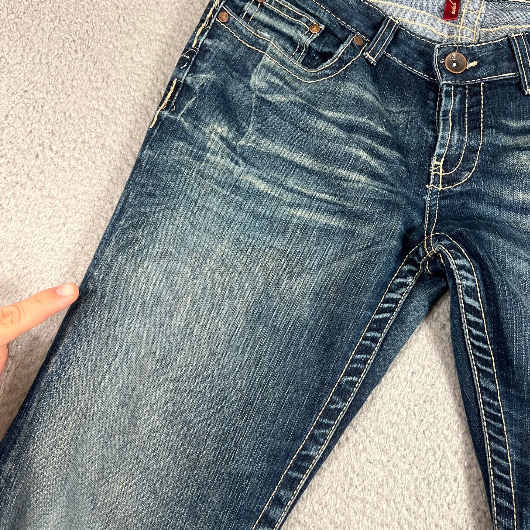 Vintage BKE Buckle Madison Jeans Womens 31x34 Bootcut Distressed Denim Flare Pockets Size 24" / US 00 / IT 34 - 4 Thumbnail