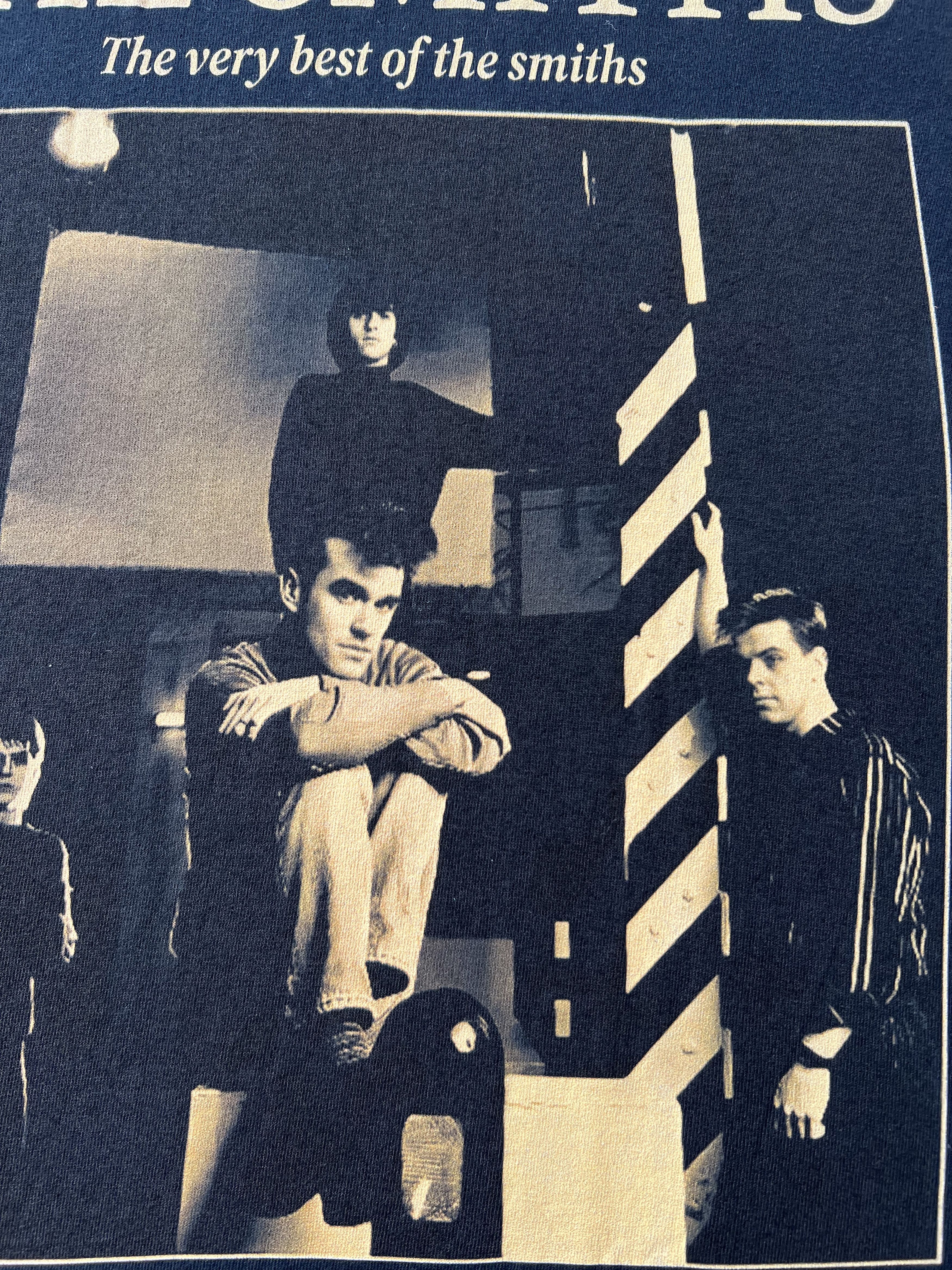 Band Tees The Smiths The Very Best of The Smiths Black T-shirt Size US L / EU 52-54 / 3 - 4 Thumbnail