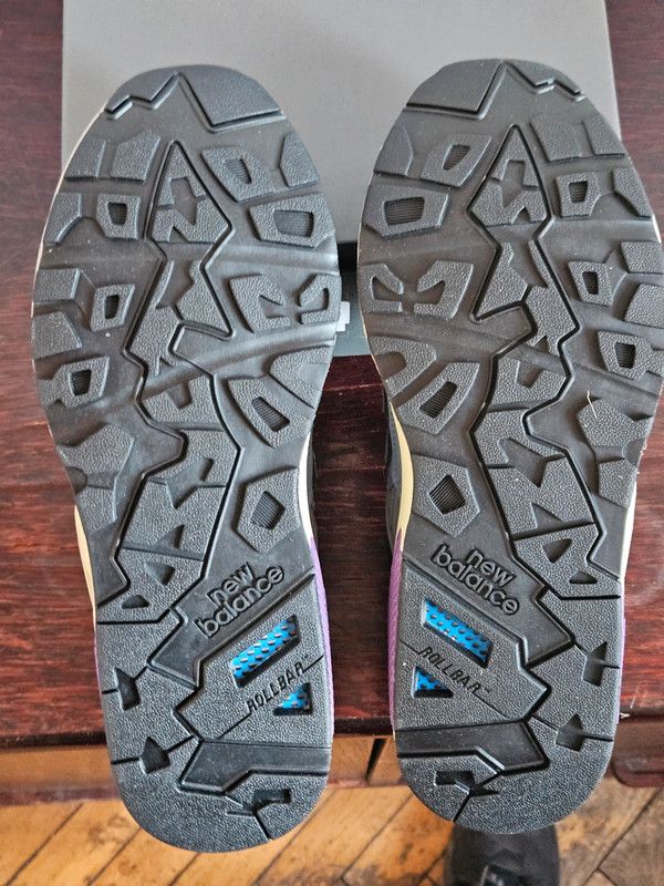 New Balance New Balance 580 43 Size US 9.5 / EU 42-43 - 4 Thumbnail