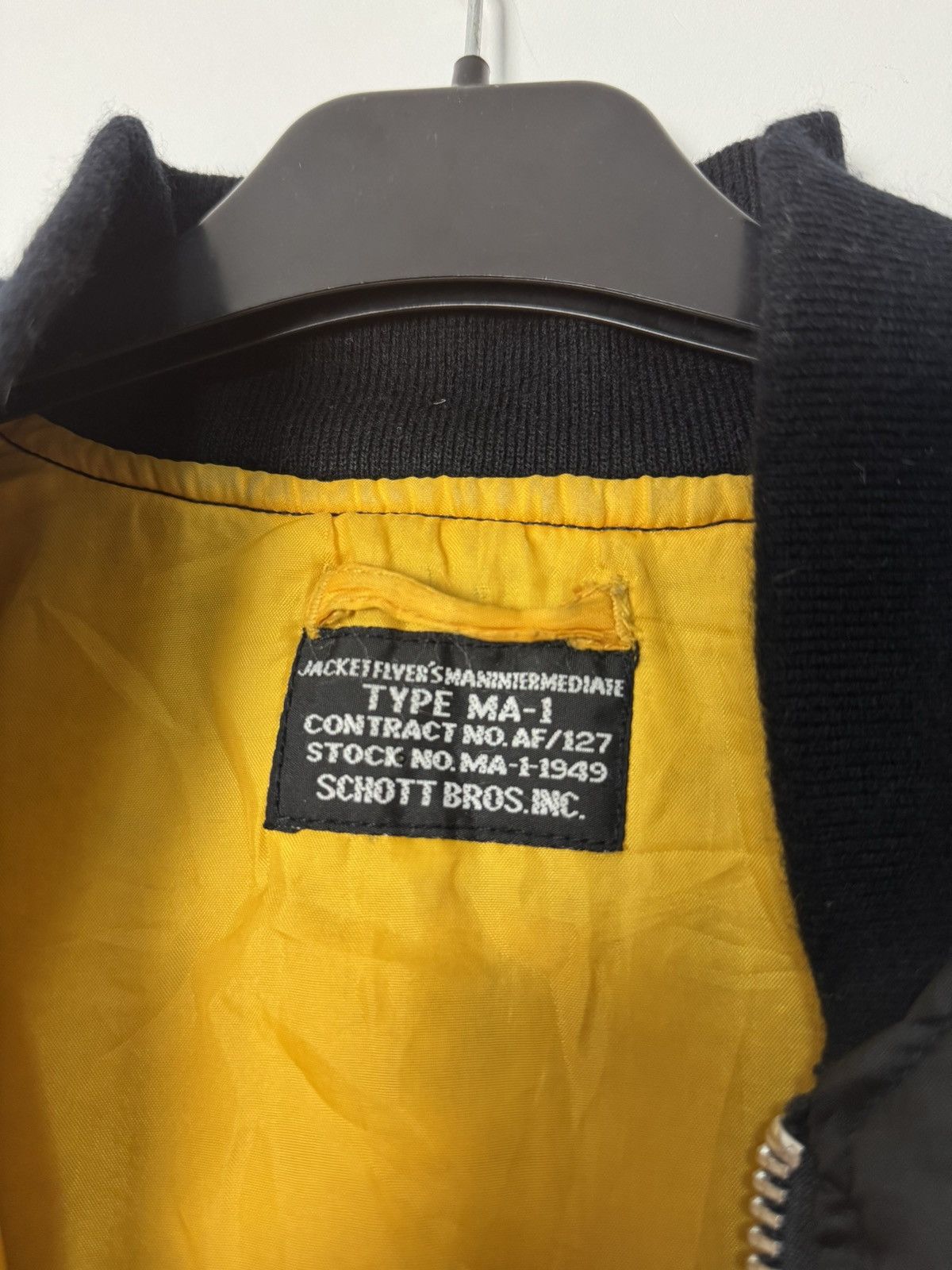 Schott 90s Vintage Schott MA-1 Bomber Jacket oversized Avant-Garde Size US L / EU 52-54 / 3 - 6 Thumbnail