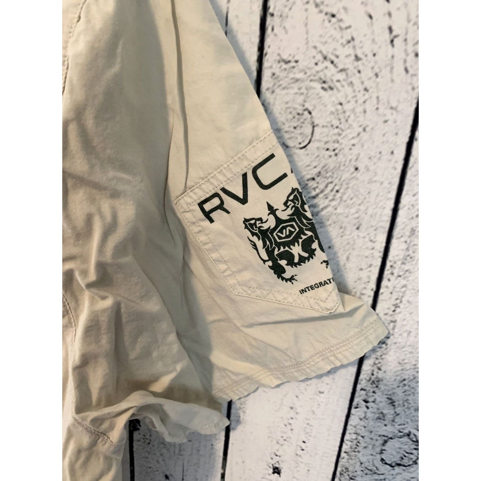 RVCA RVCA Mens Beige Khaki Short Sleeve Button Front Shirt M Regular Size Beige Color T3 Button-Up Shirt Mens 90s Style? Size US M / EU 48-50 / 2 - 5 Thumbnail