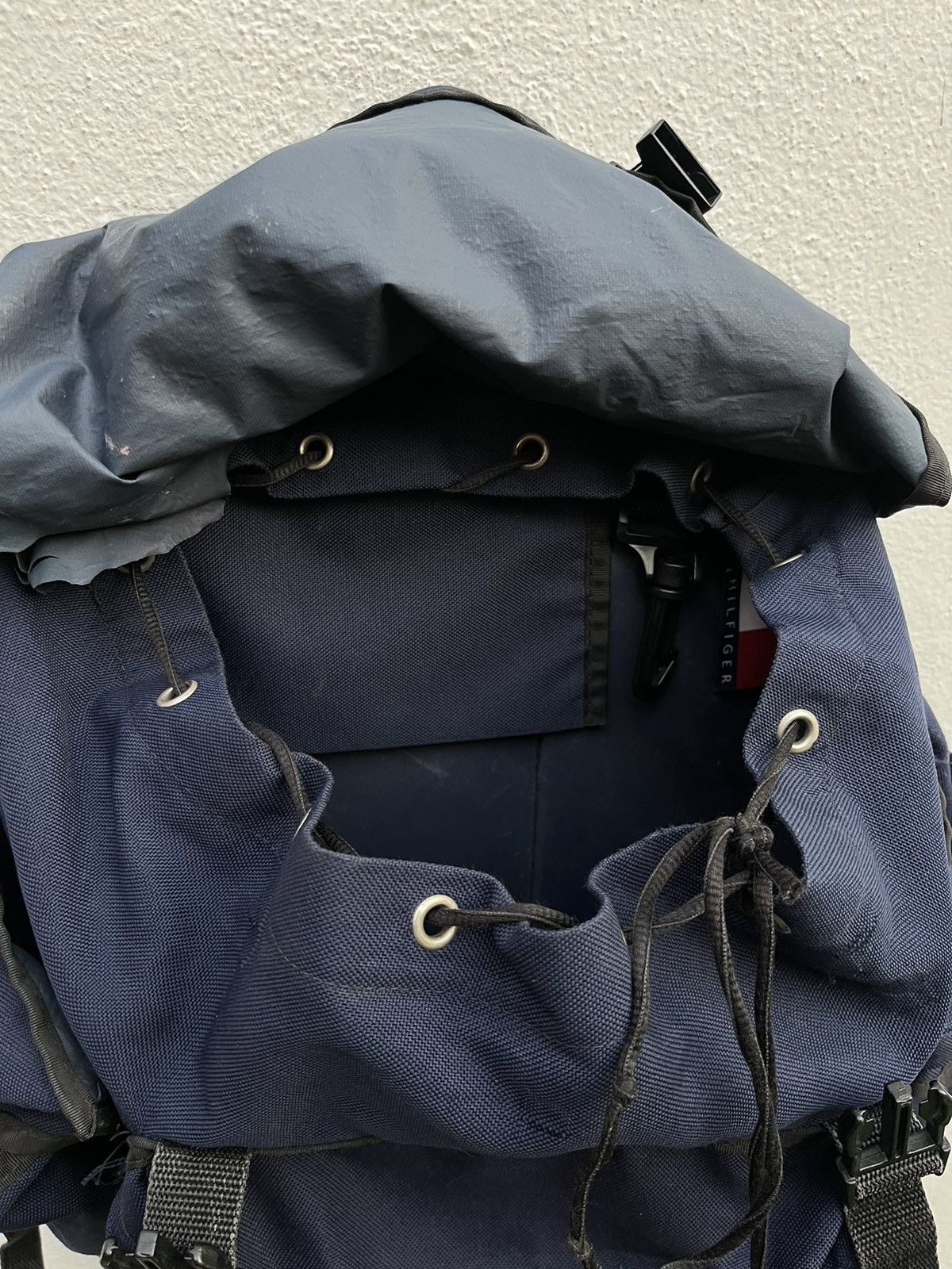 Tommy Hilfiger × Vintage RARE VINTAGE 90S TOMMY HILFIGHER BACKPACK Size ONE SIZE - 6 Thumbnail