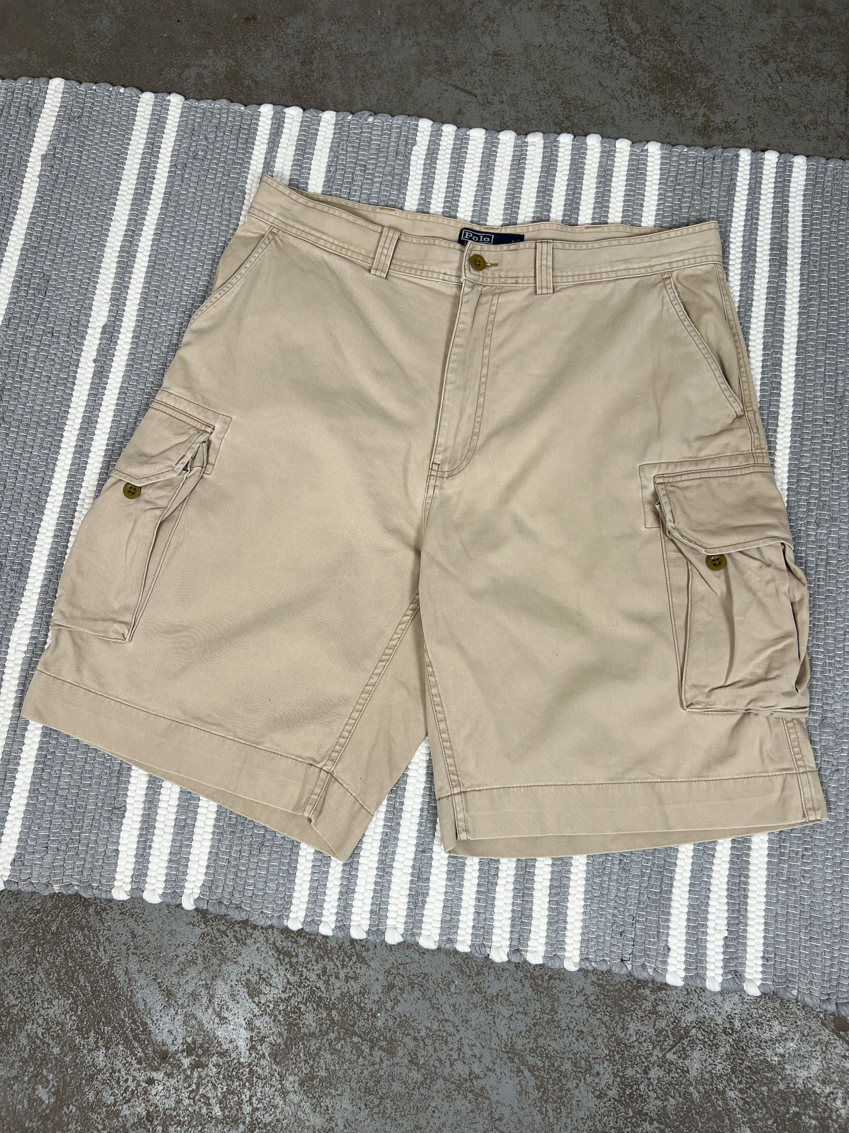 Polo Ralph Lauren Vintage Polo Ralph Lauren Cargo Shorts Size US 36 / EU 52 - 1 Thumbnail
