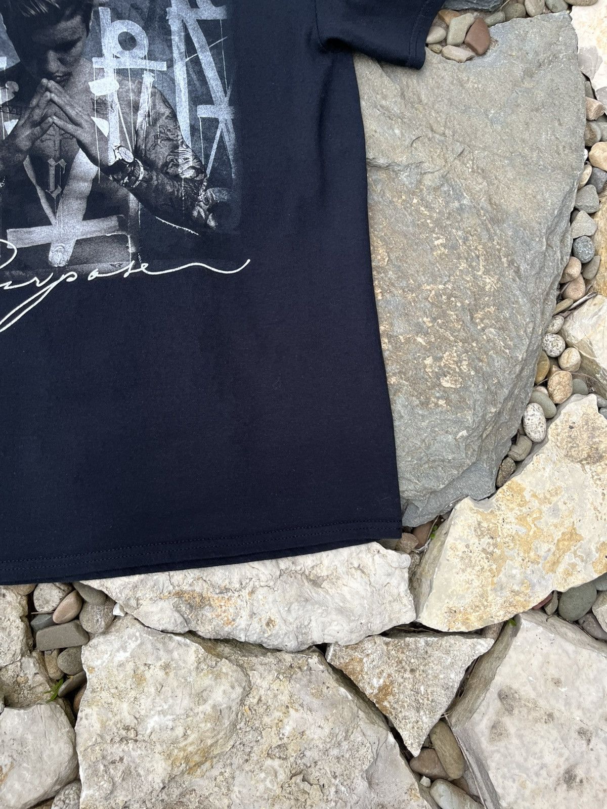 Band Tees × Justin Bieber × Vintage Justin Bieber purpose tour t-shirt y2k tee praying rare band Size US M / EU 48-50 / 2 - 6 Thumbnail